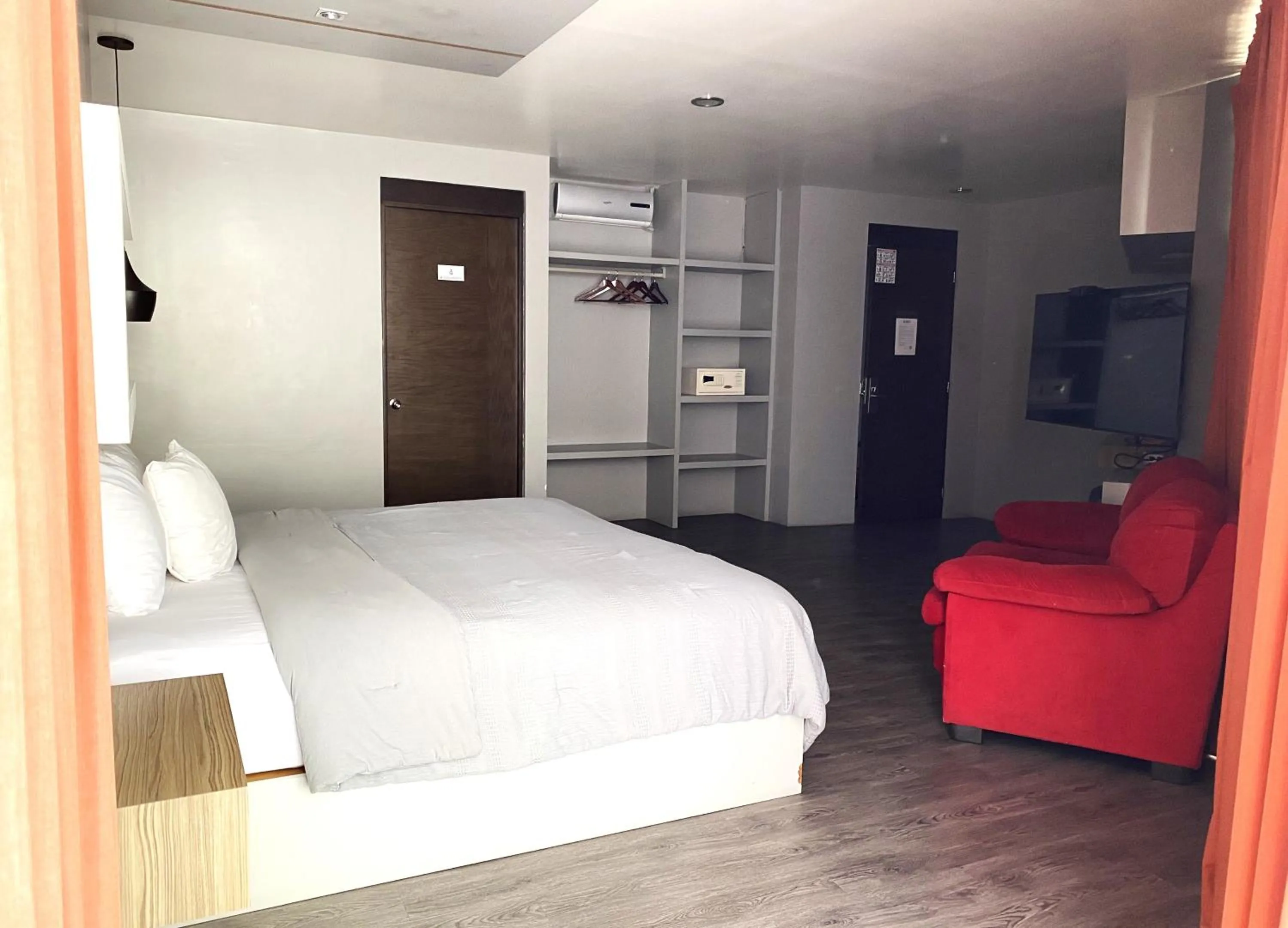 TV and multimedia, Bed in ESDUMA HK HOTEL Pachuca