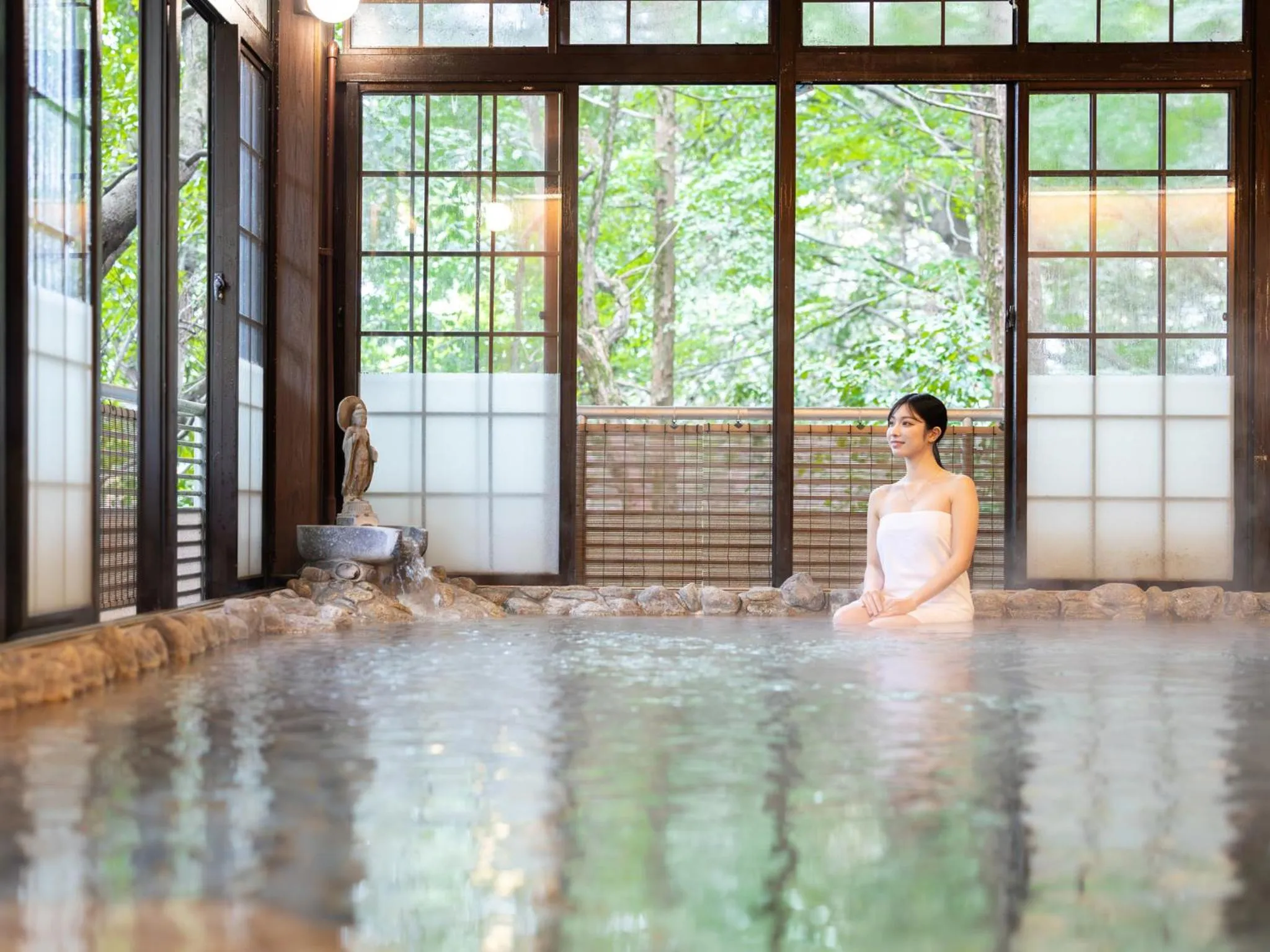 Public Bath in Futsukaichi Hot Spring - Daimaru Besso