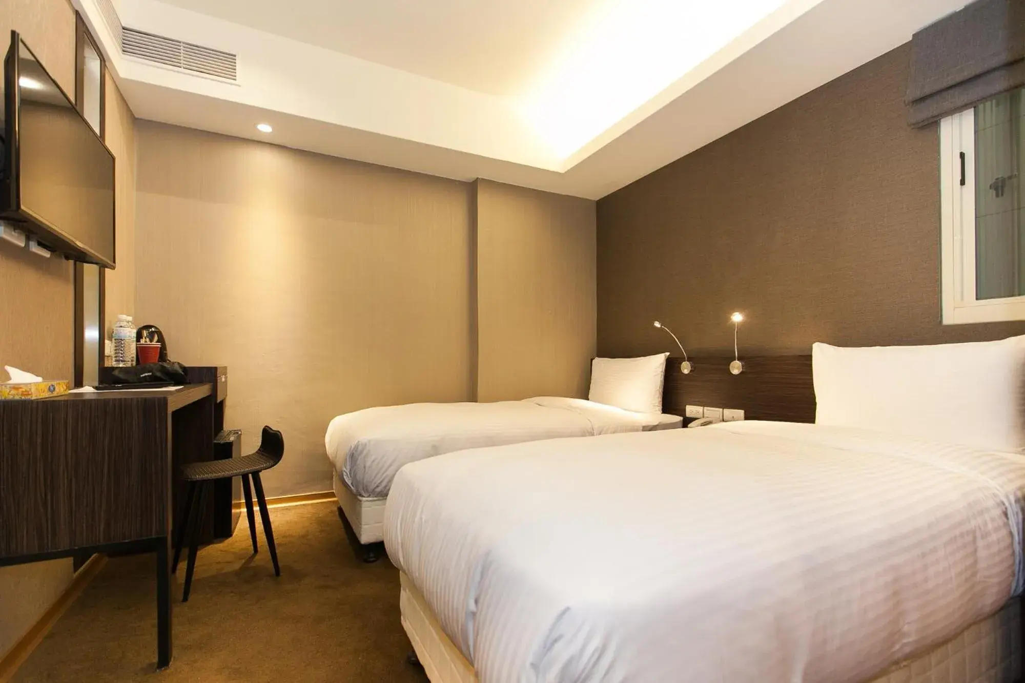 Budget Twin Room in Fairytale Yi Su Hotspring Hotel Budget Twin Room in Fairytale Yi Su Hotspring Hotel