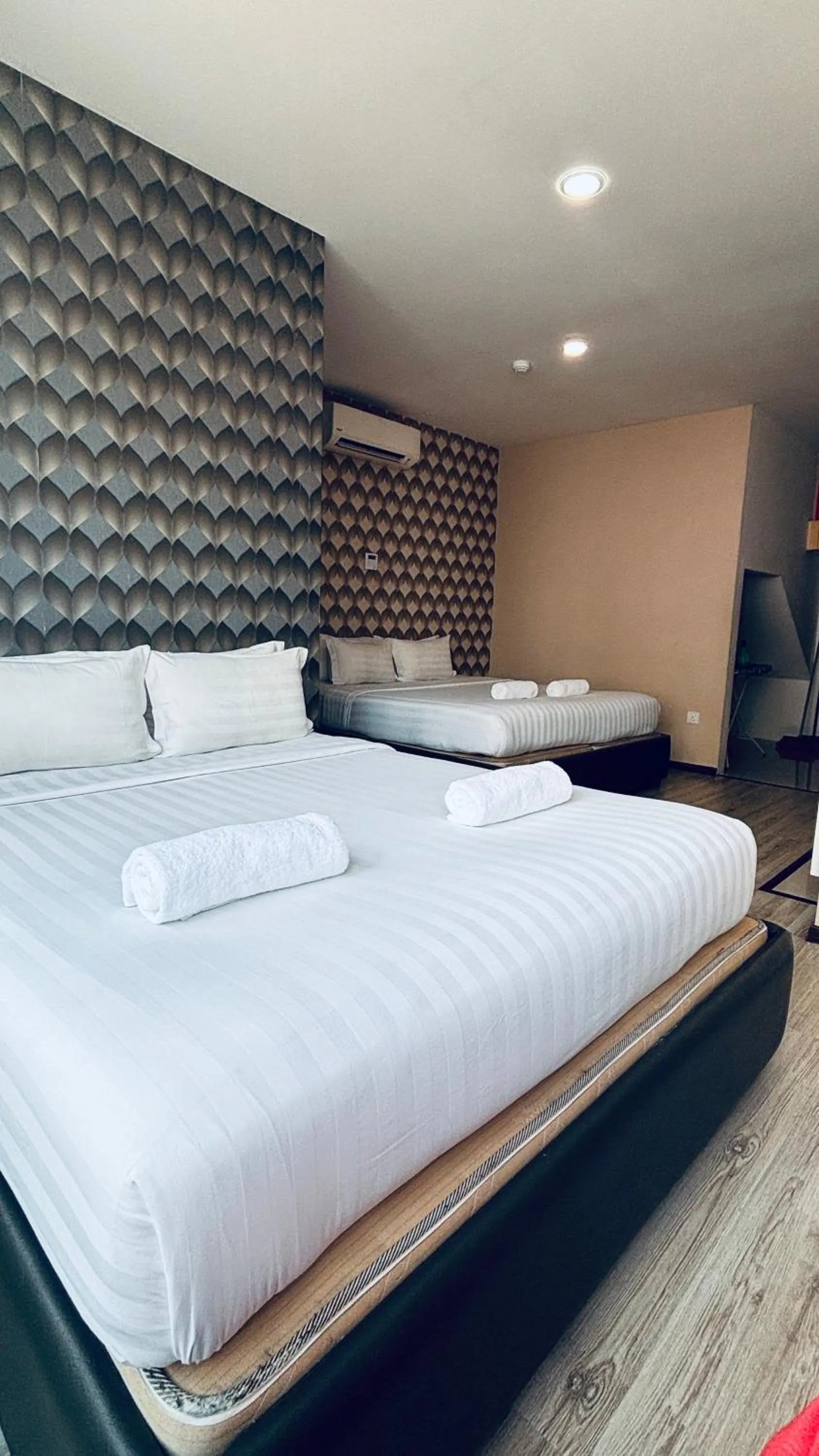 Bedroom, Bed in Ada Hotel & Apartment