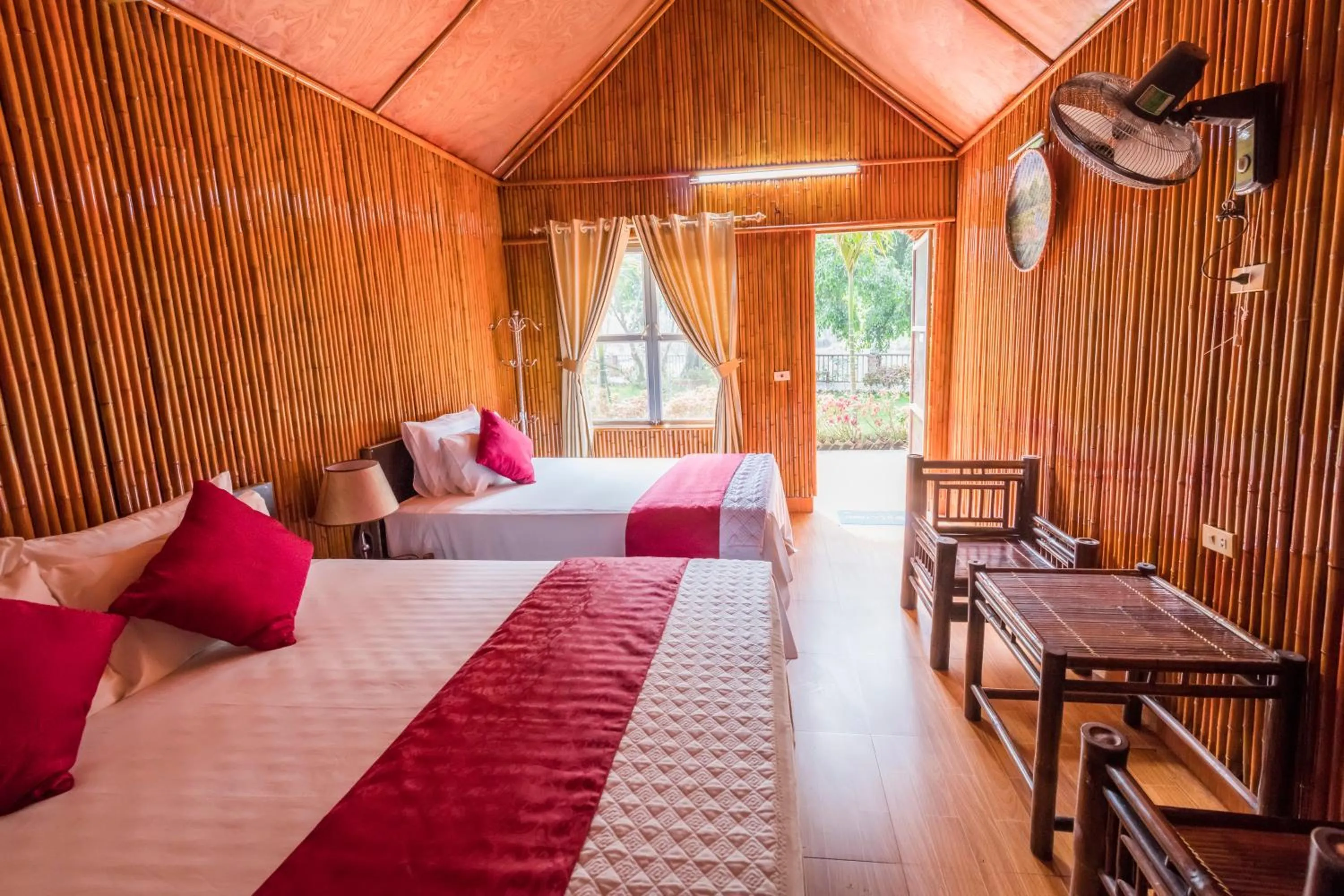 Bed in Tam Coc Bungalow