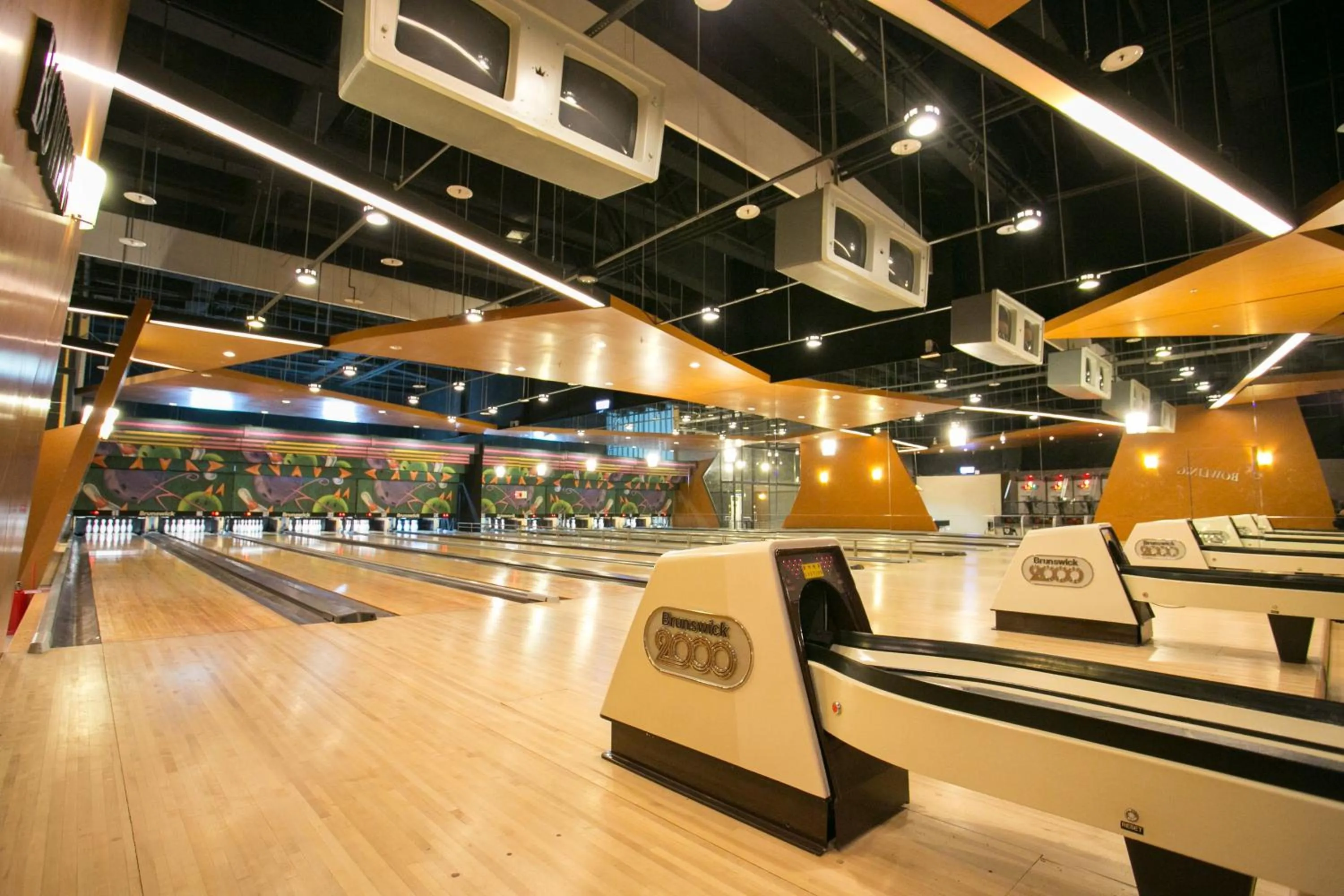 Bowling in Kentington Resort