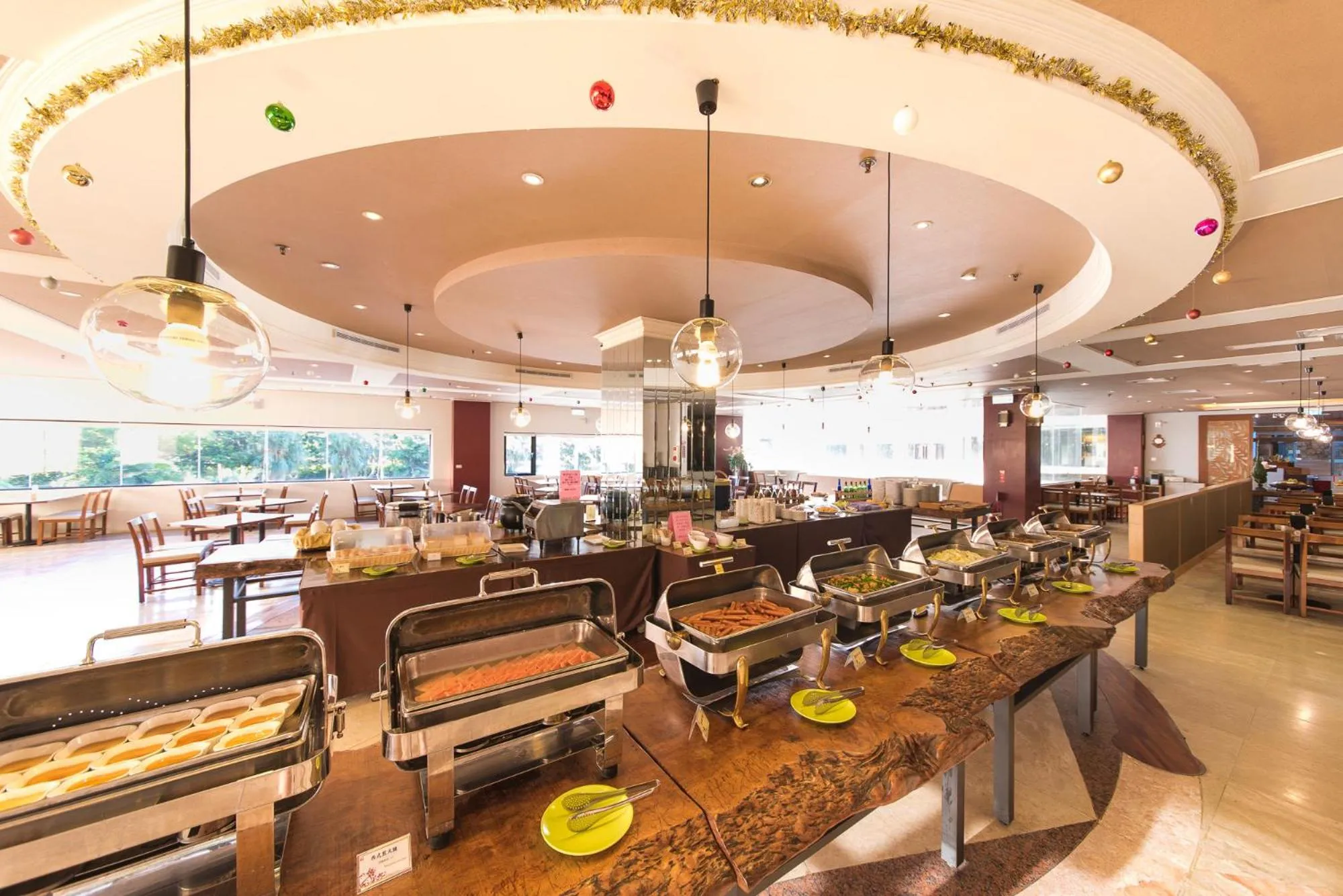 Restaurant/places to eat in Kentington Resort