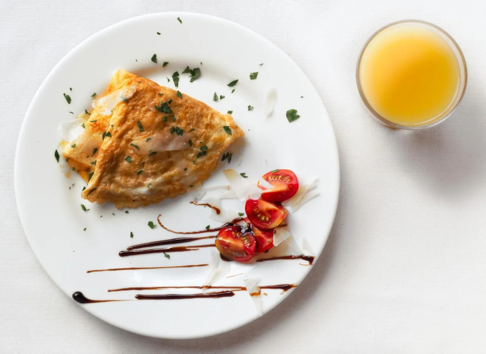 Food and drinks in Hotel Angelo d'Oro