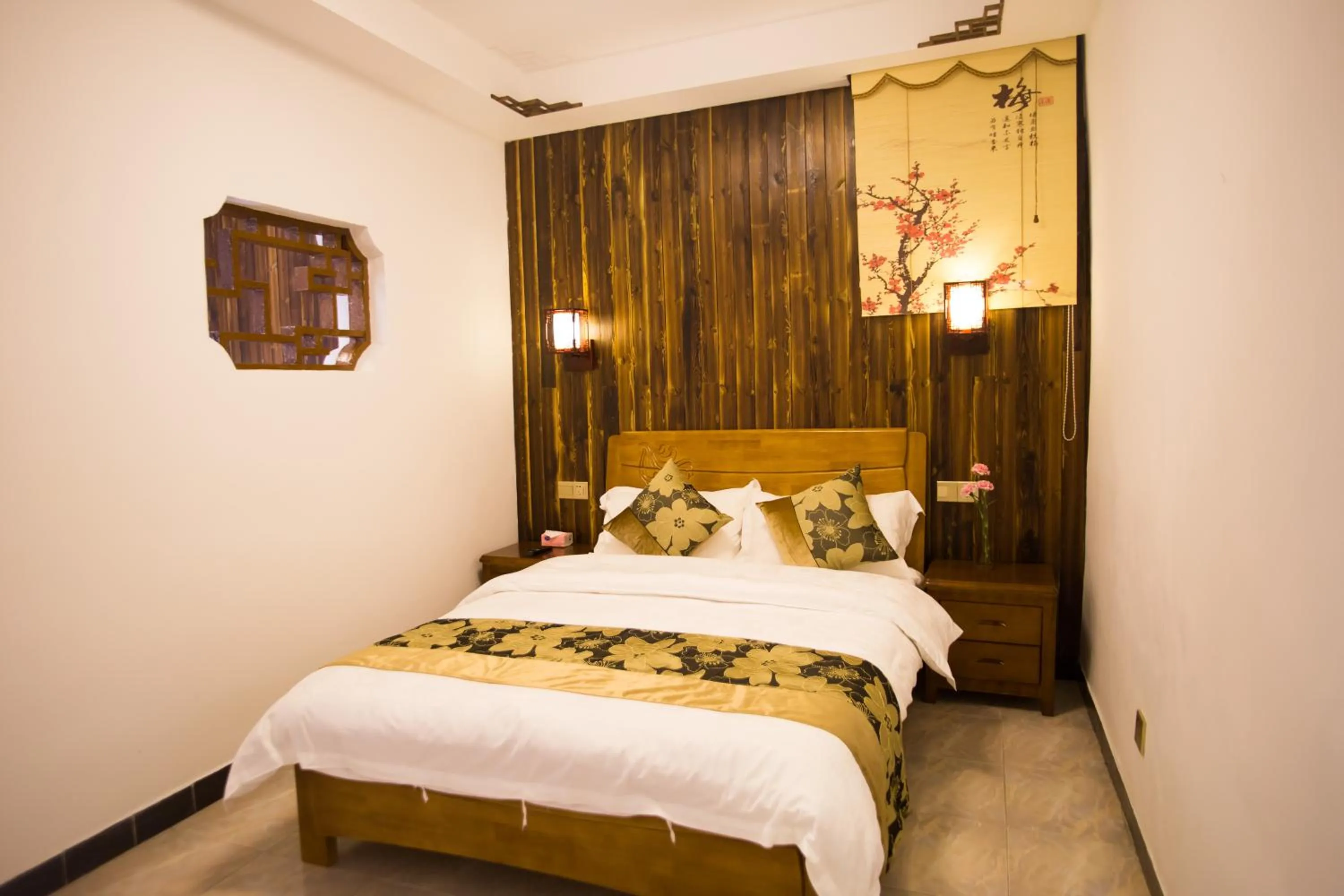 Photo of the whole room, Bed in Chaozhou Hello Inn