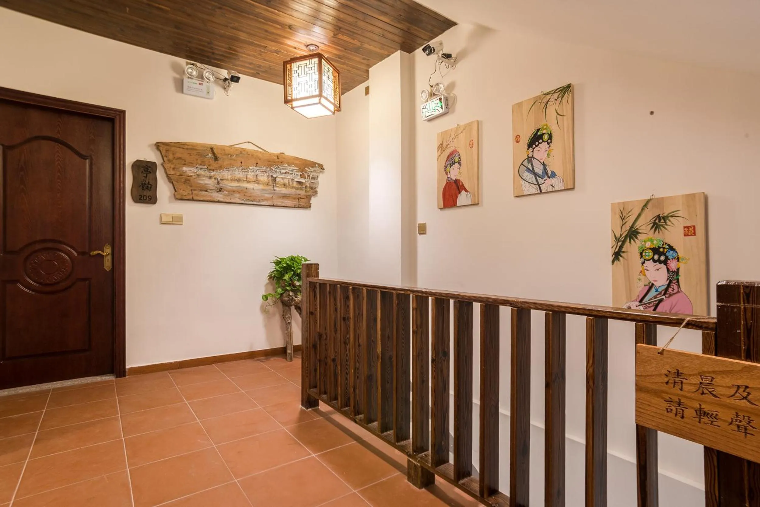 Decorative detail in Chaozhou Hello Inn