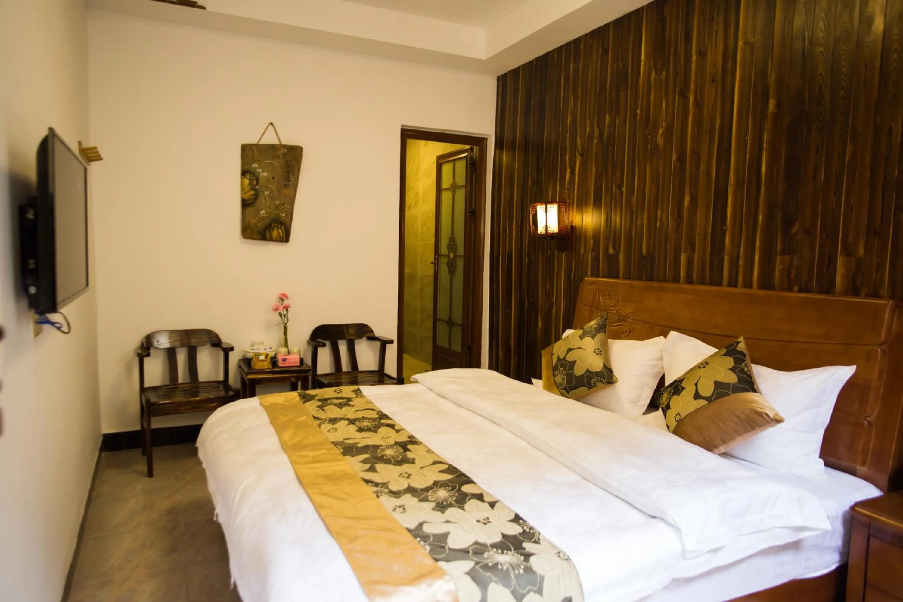 Photo of the whole room, Bed in Chaozhou Hello Inn