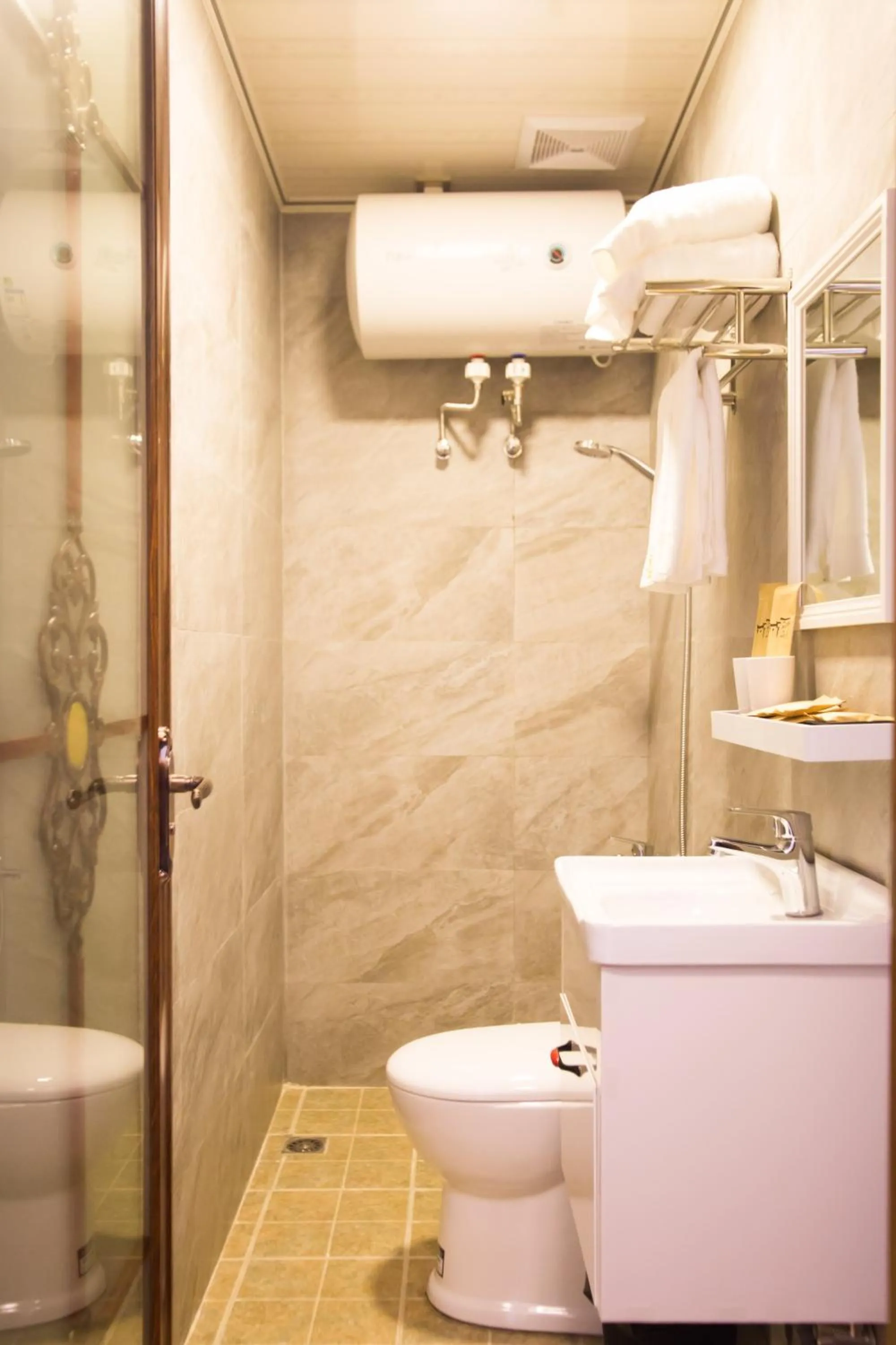 Bathroom in Chaozhou Hello Inn