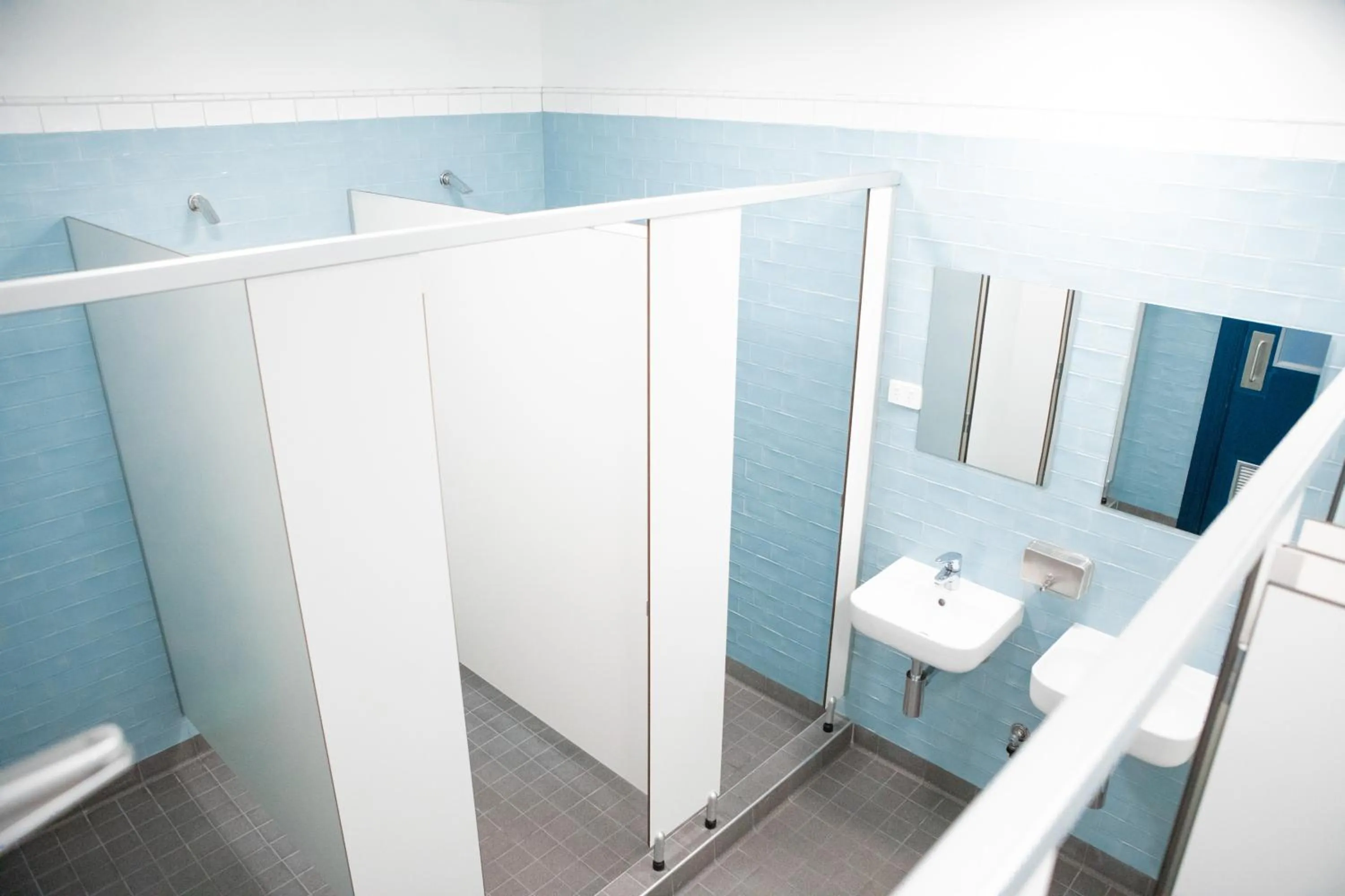 Bathroom in Wake Up! Bondi Beach