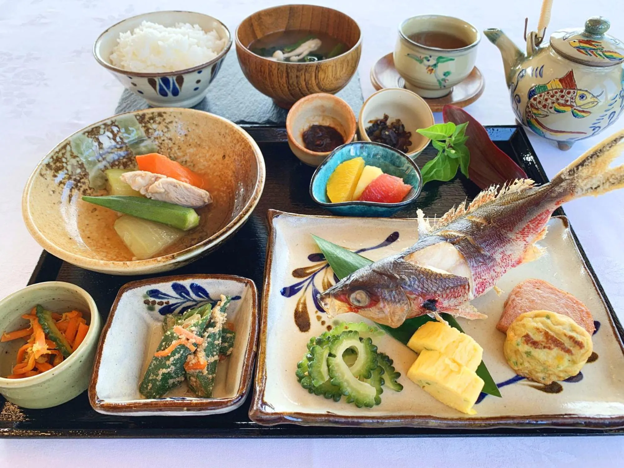 Food and drinks in Villabu Resort