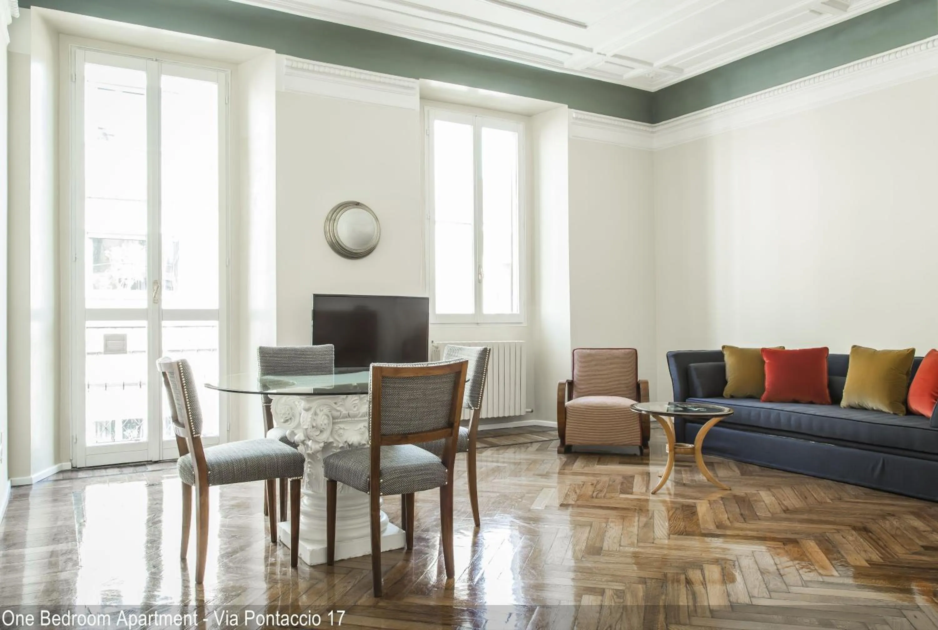 TV and multimedia in Brera Apartments