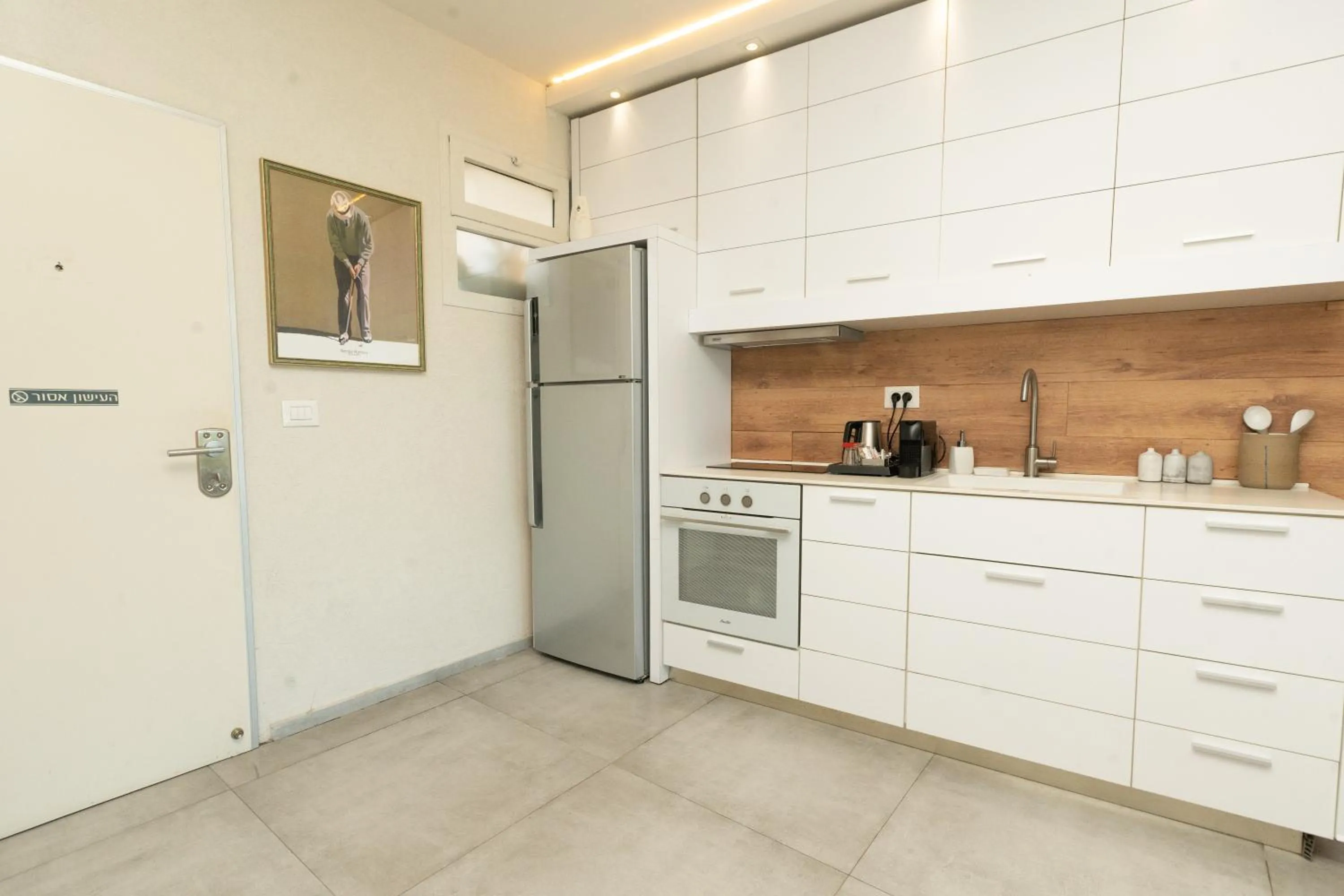 Neot Golf, Ziv's Place