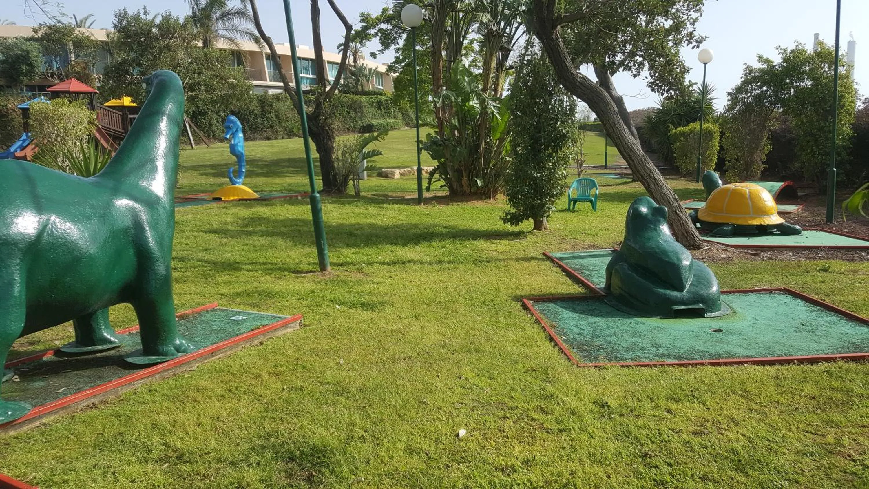 Minigolf in Neot Golf, Ziv's Place