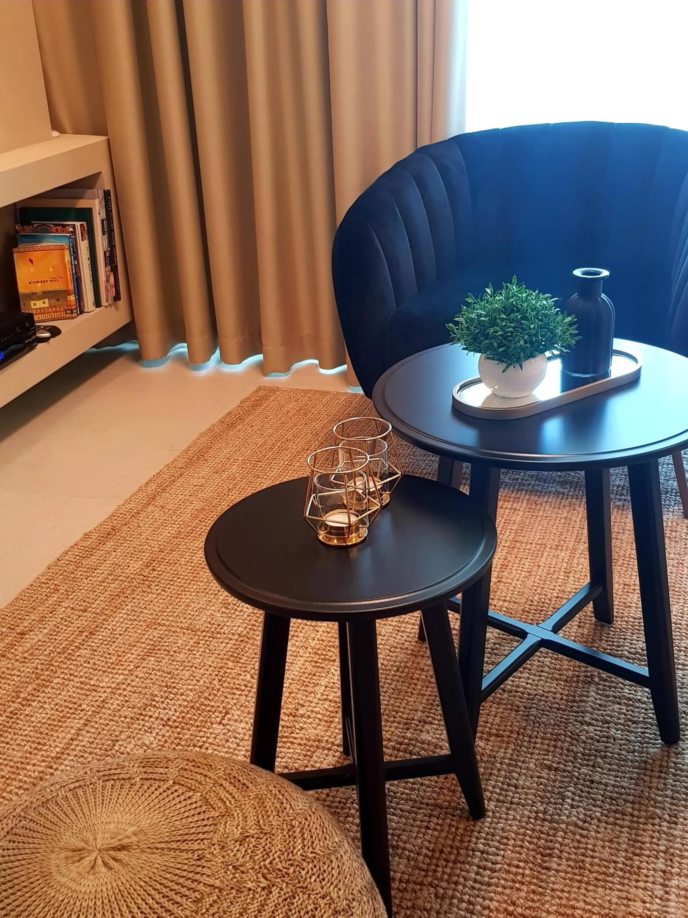 Day in Neot Golf, Ziv's Place