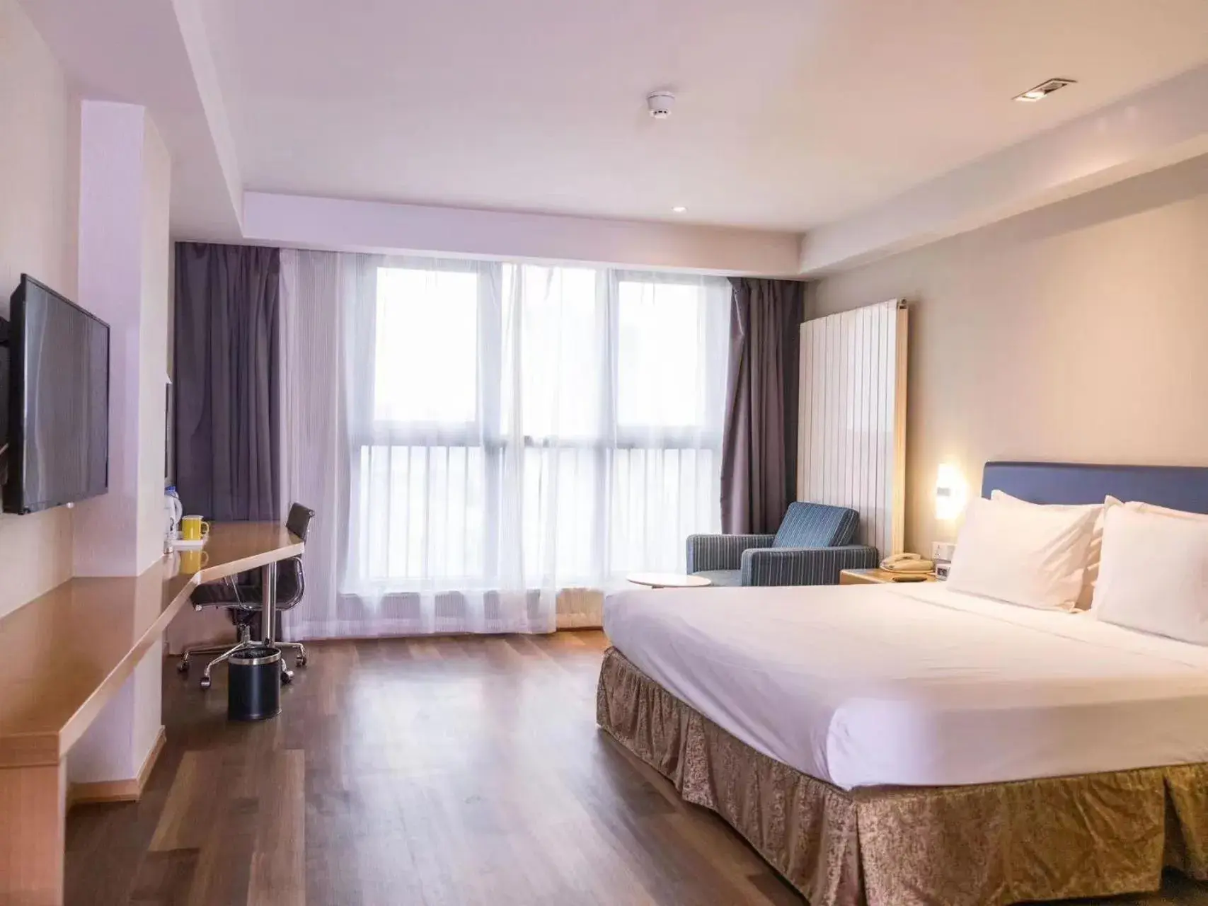 Standard Room in Holiday Inn Express Zhangjiakou Park View, an IHG Hotel Standard Room in Holiday Inn Express Zhangjiakou Park View, an IHG Hotel