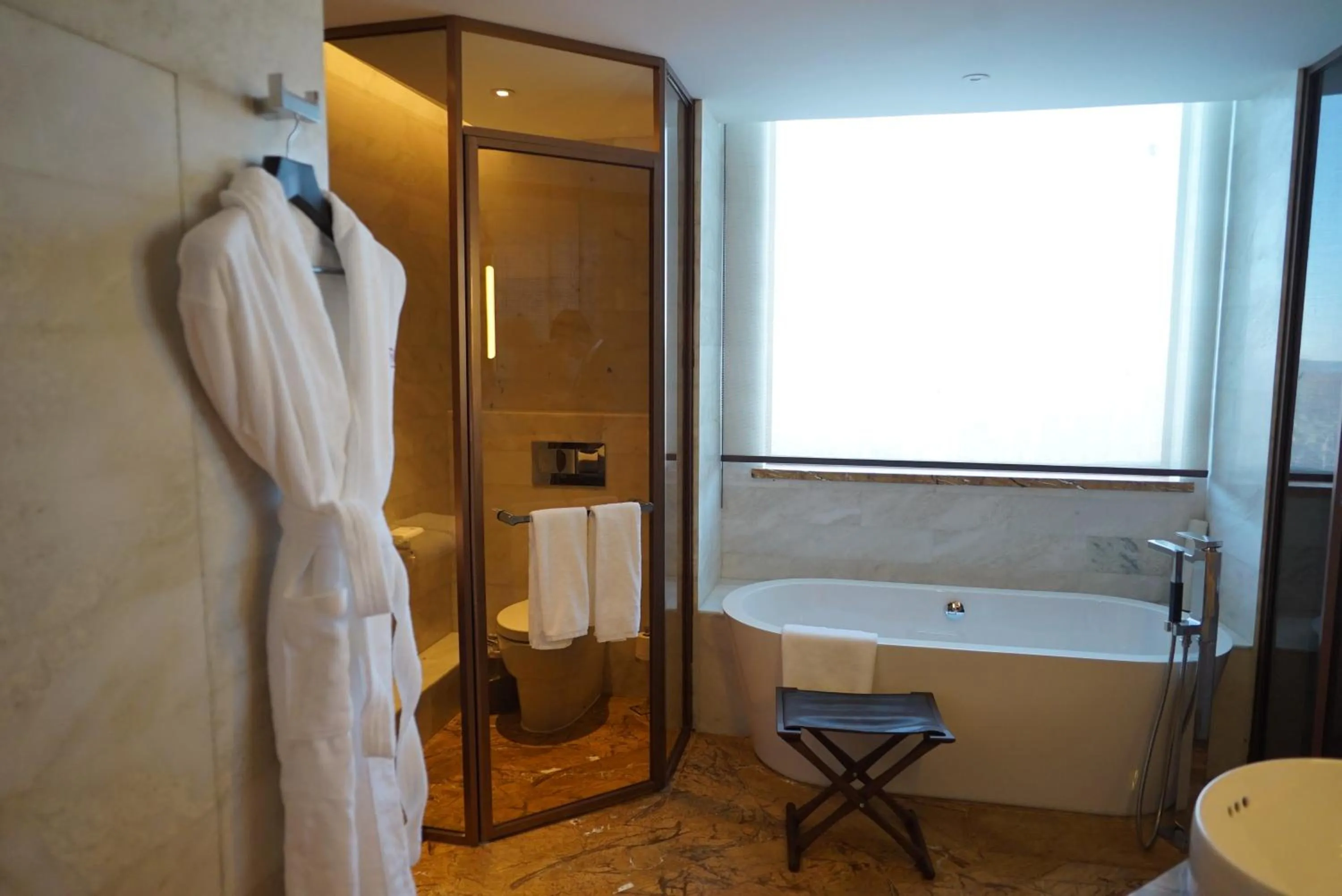 Bathroom in Crowne Plaza Resort Changbaishan Hot Spring by IHG