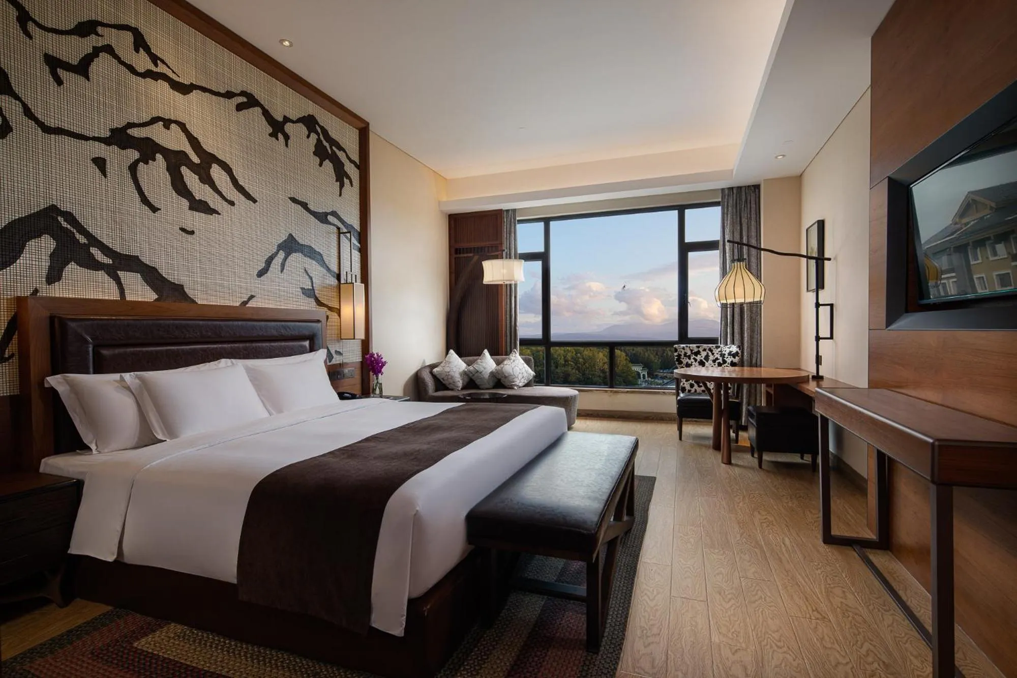 Bedroom, Bed in Crowne Plaza Resort Changbaishan Hot Spring by IHG