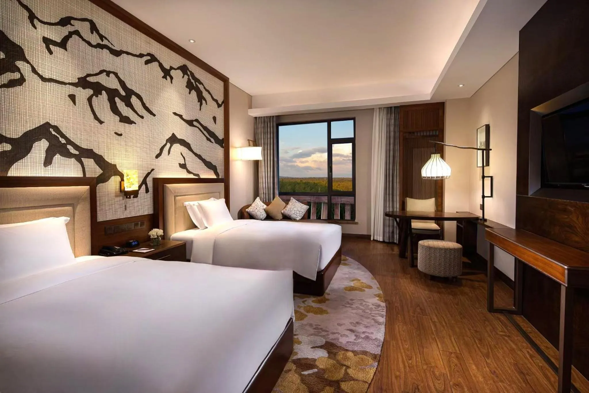 Photo of the whole room, Bed in Crowne Plaza Resort Changbaishan Hot Spring by IHG