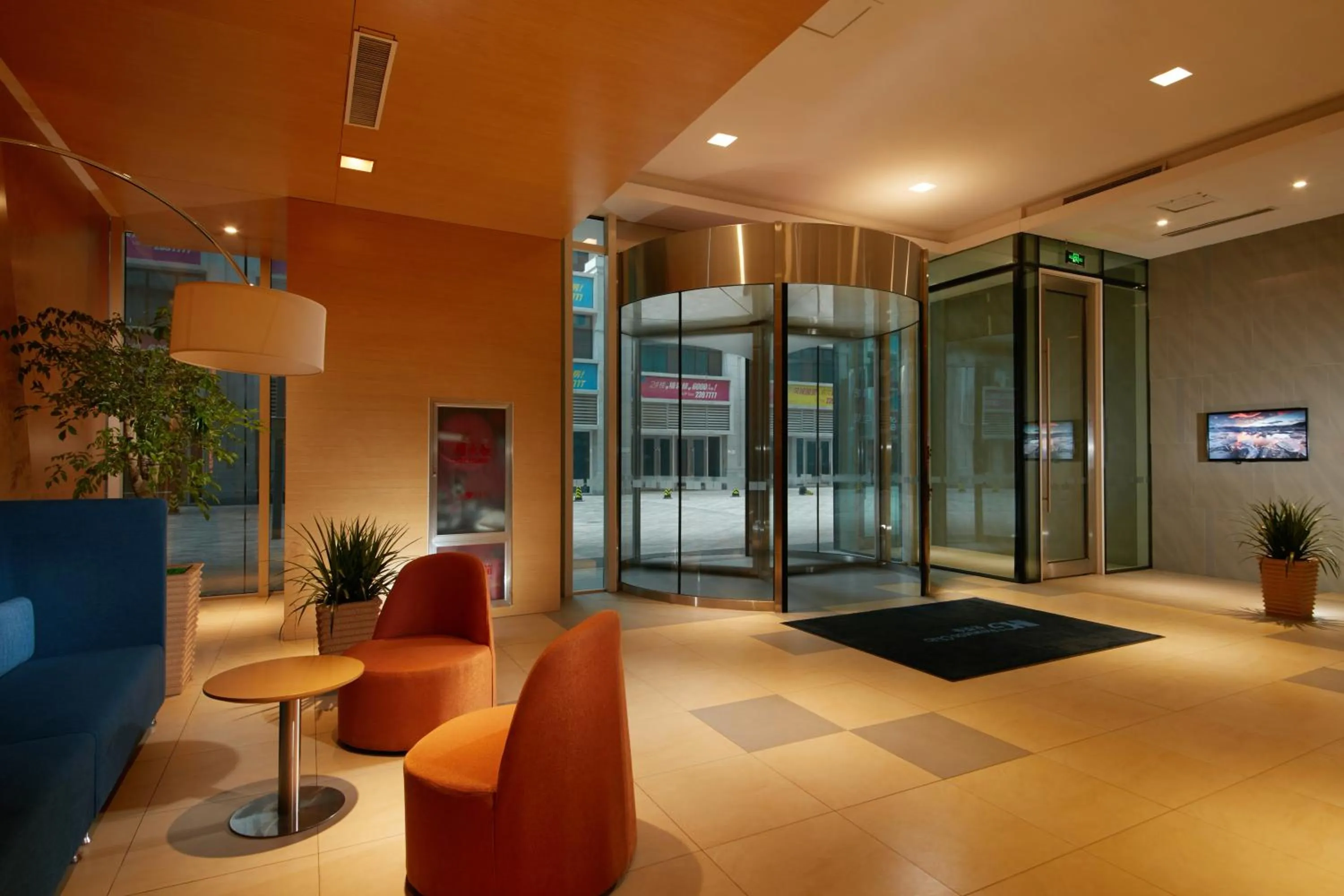 Lobby or reception in Holiday Inn Express Tangshan Downtown by IHG