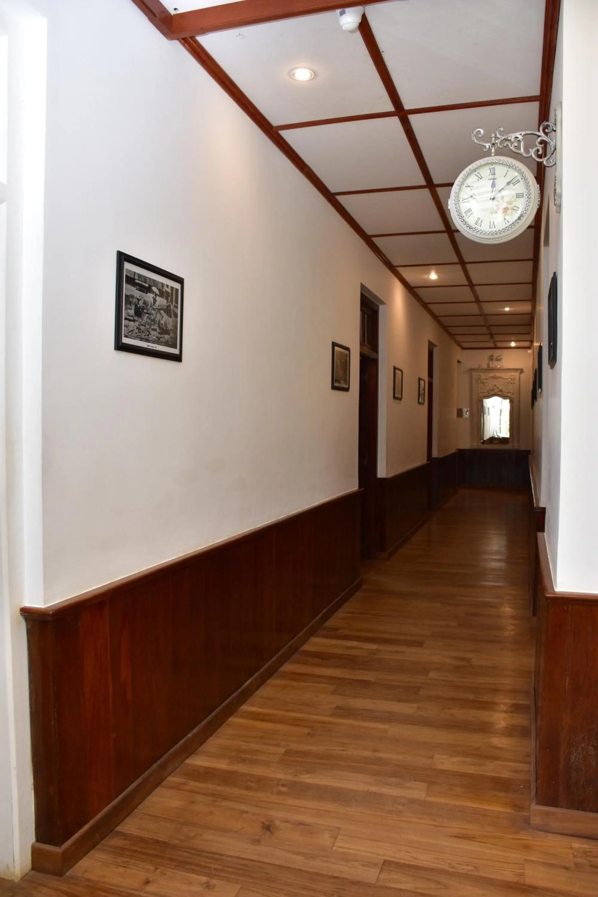 Property building in Mirage Kings Cottage