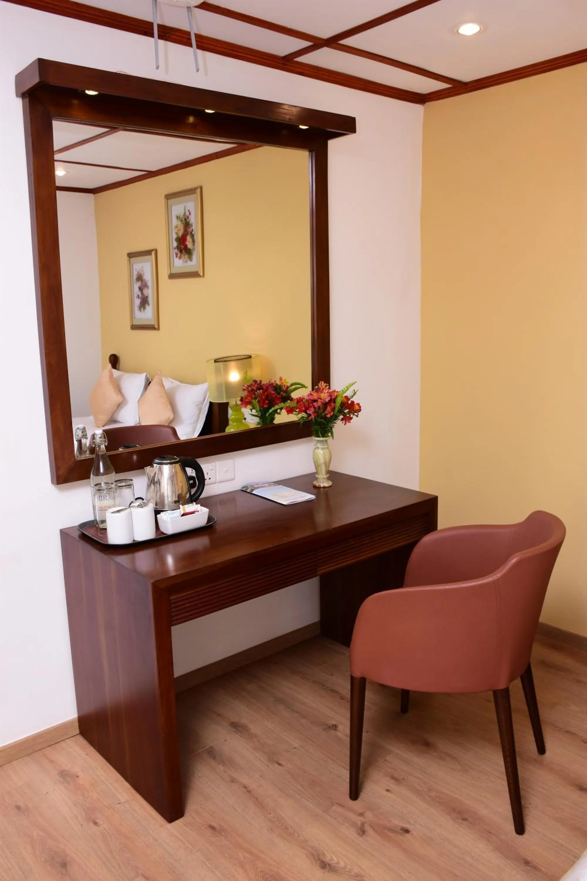 Coffee/tea facilities in Mirage Kings Cottage