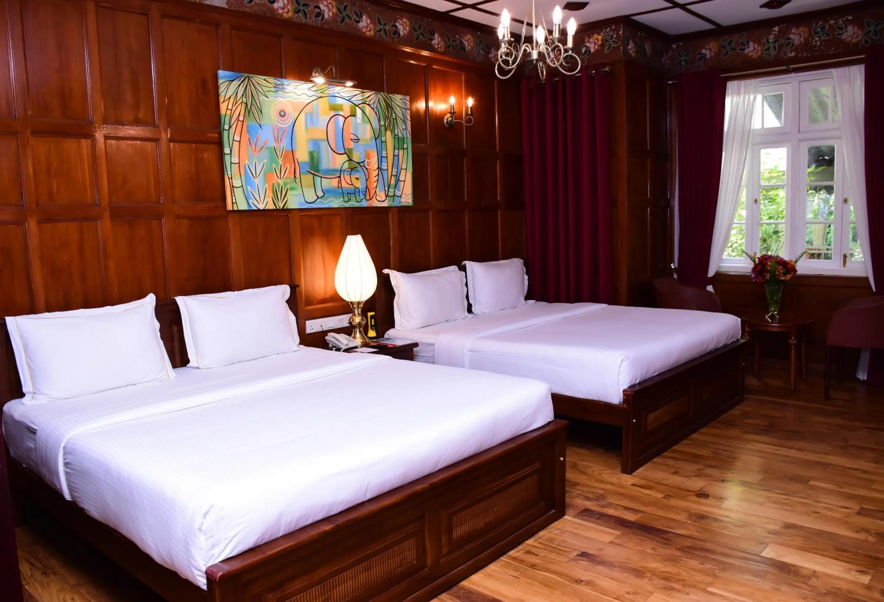 Bed in Mirage Kings Cottage