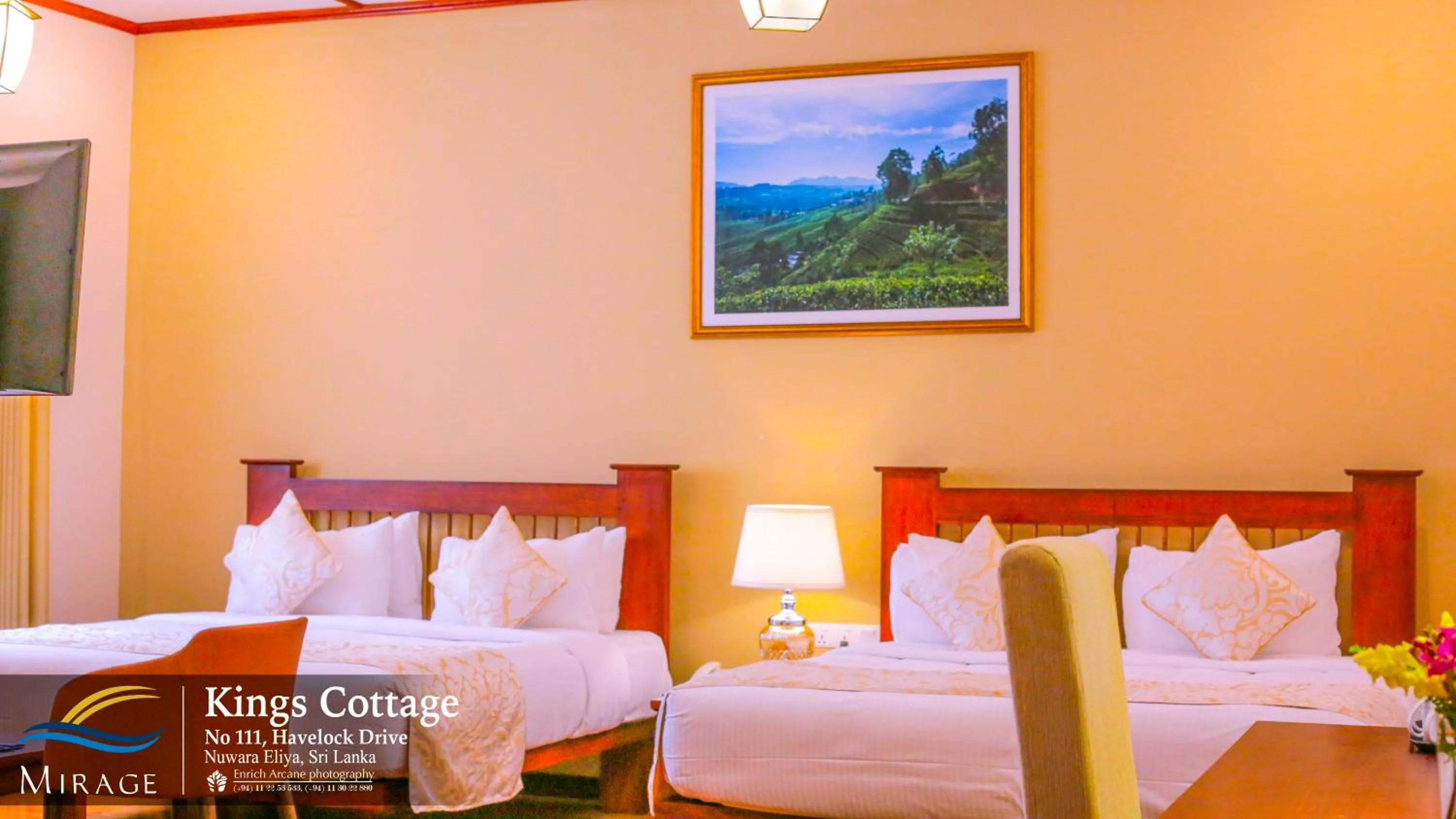 Bed in Mirage Kings Cottage