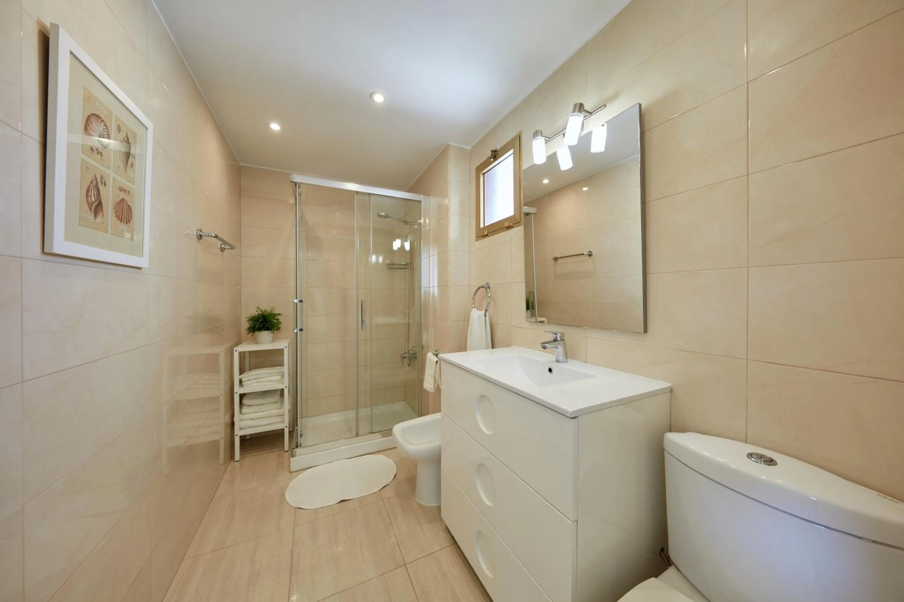 Bathroom in Sonrisa Apartments