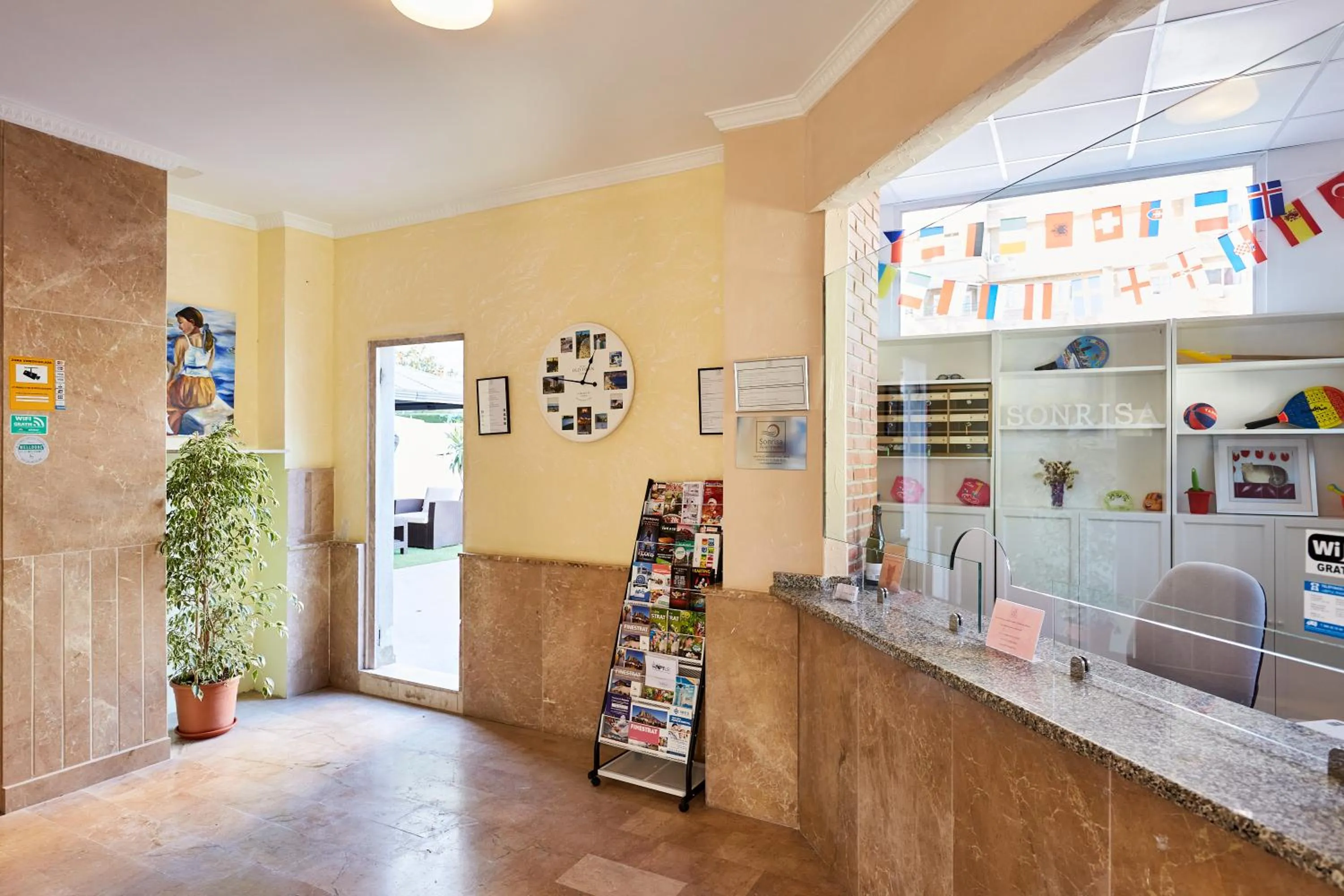 Lobby or reception in Sonrisa Apartments