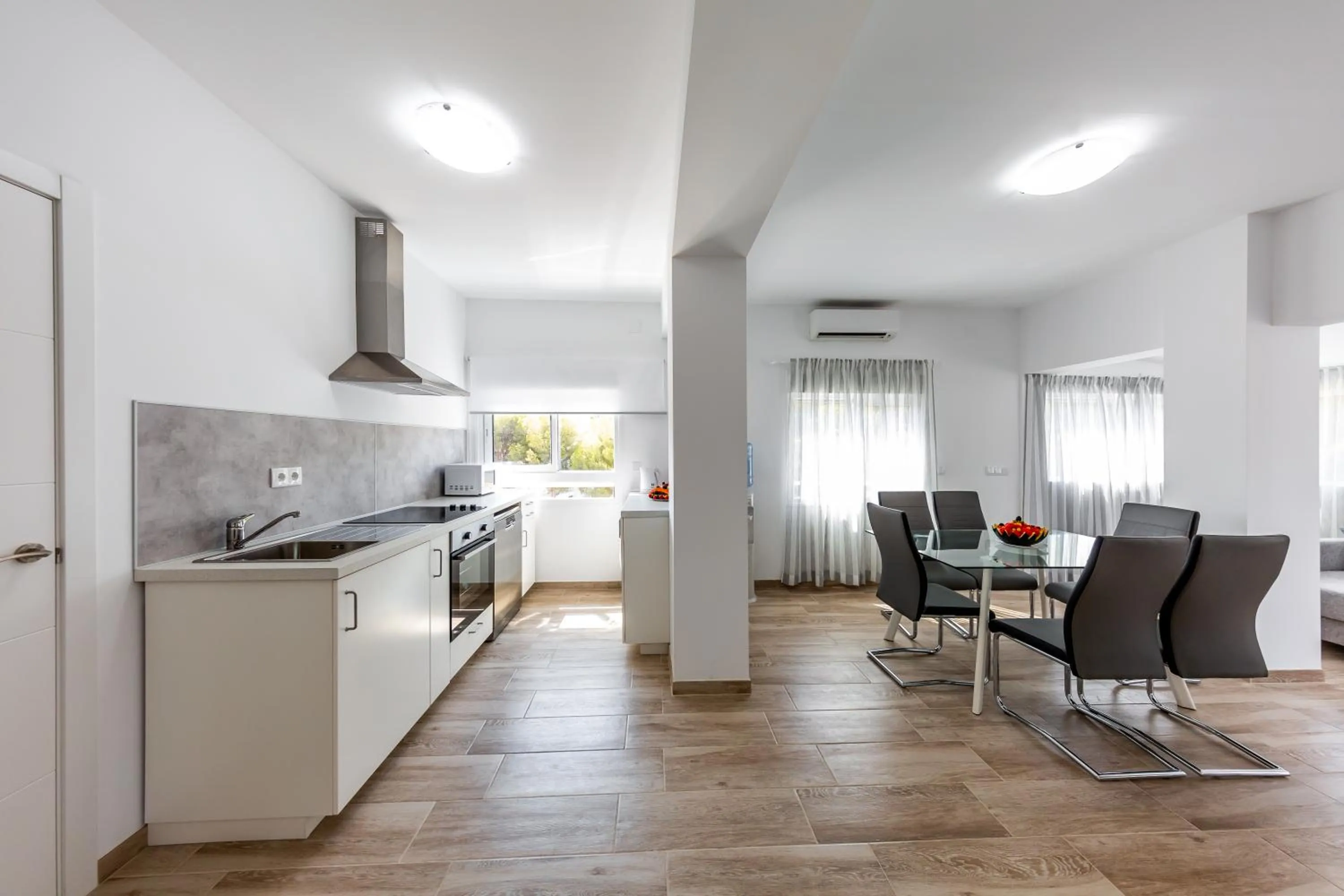 Kitchen or kitchenette in Sonrisa Apartments