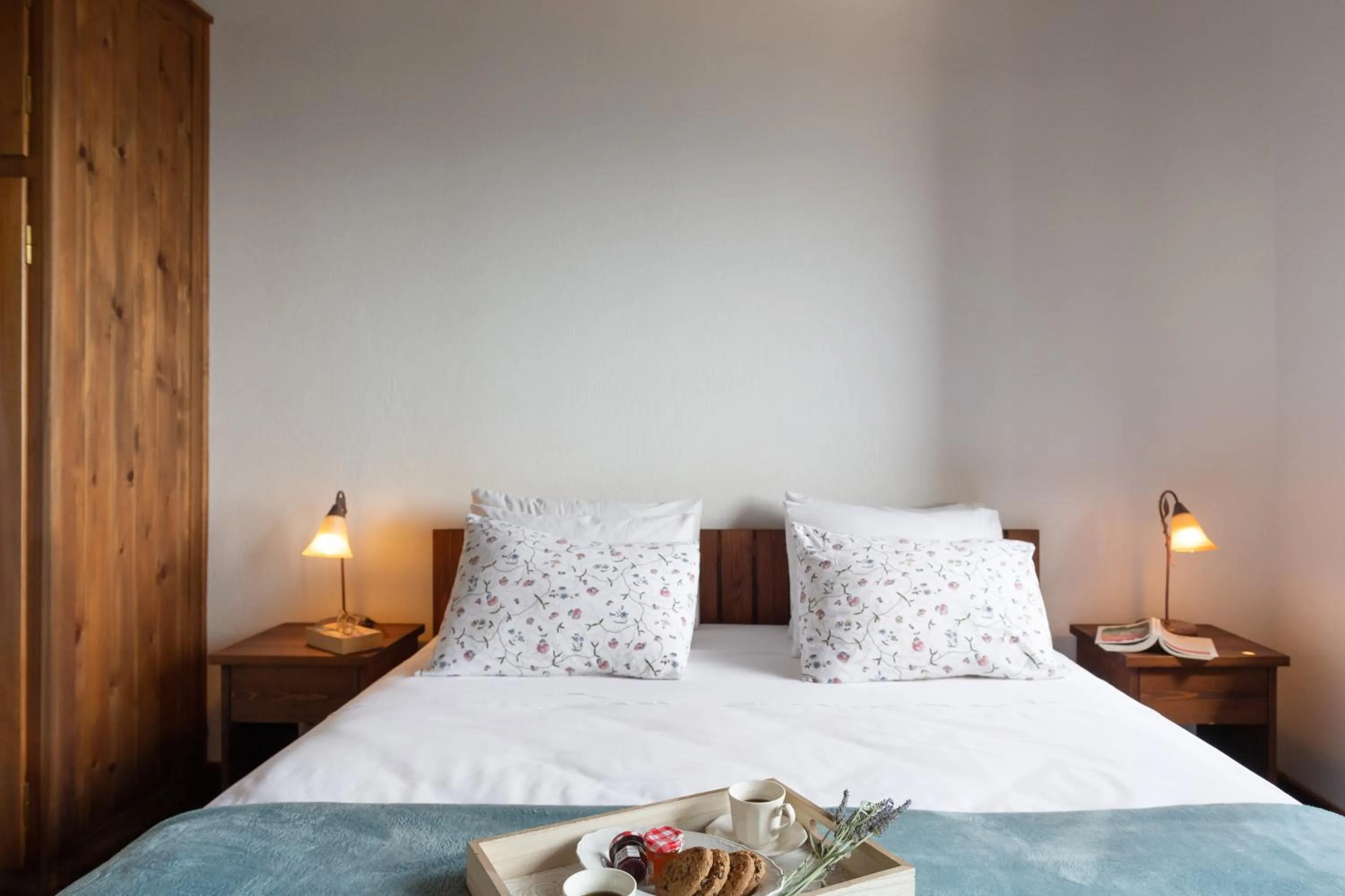 Bedroom, Bed in Esperos Suites & Villas