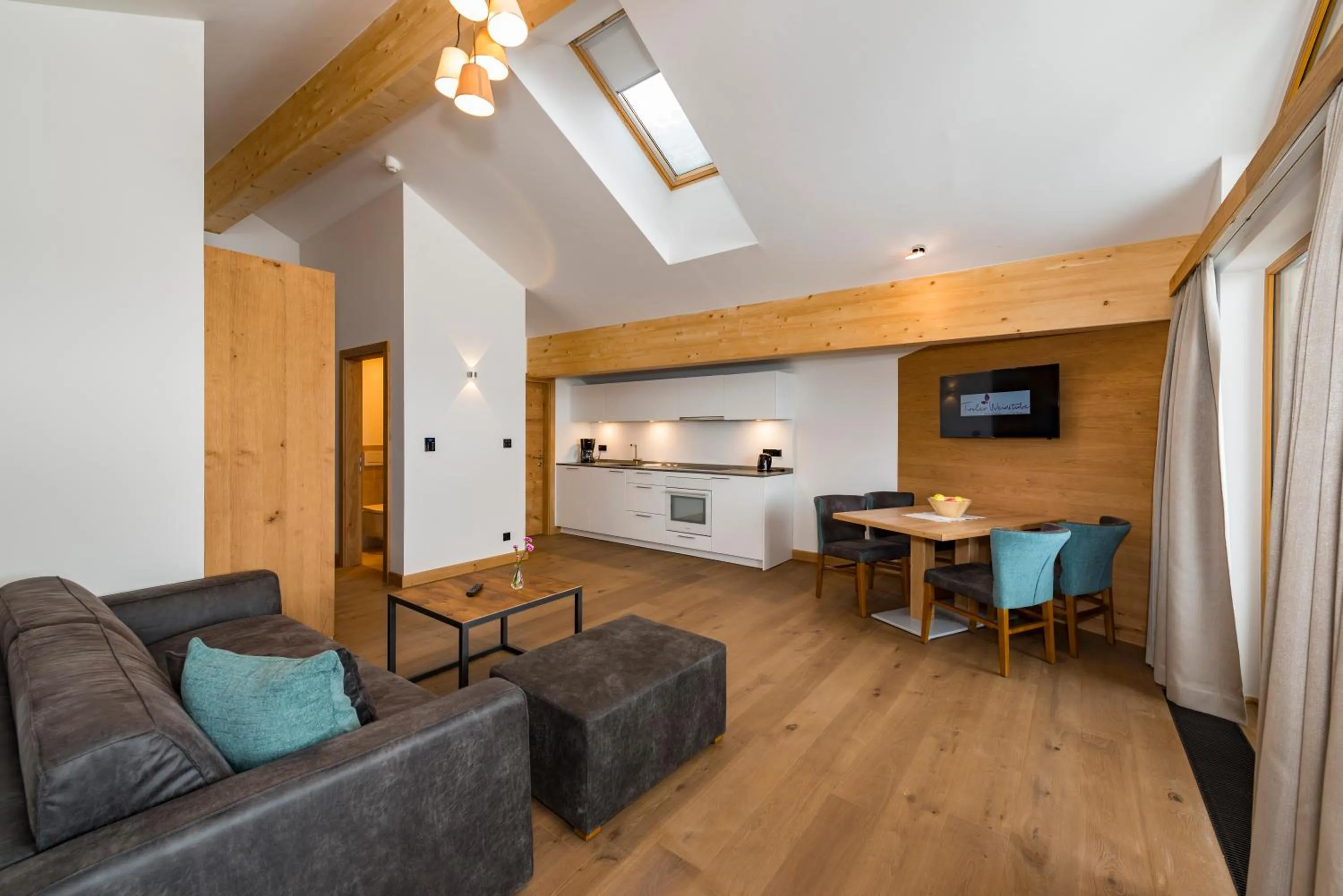 Living room in Tiroler Weinstube