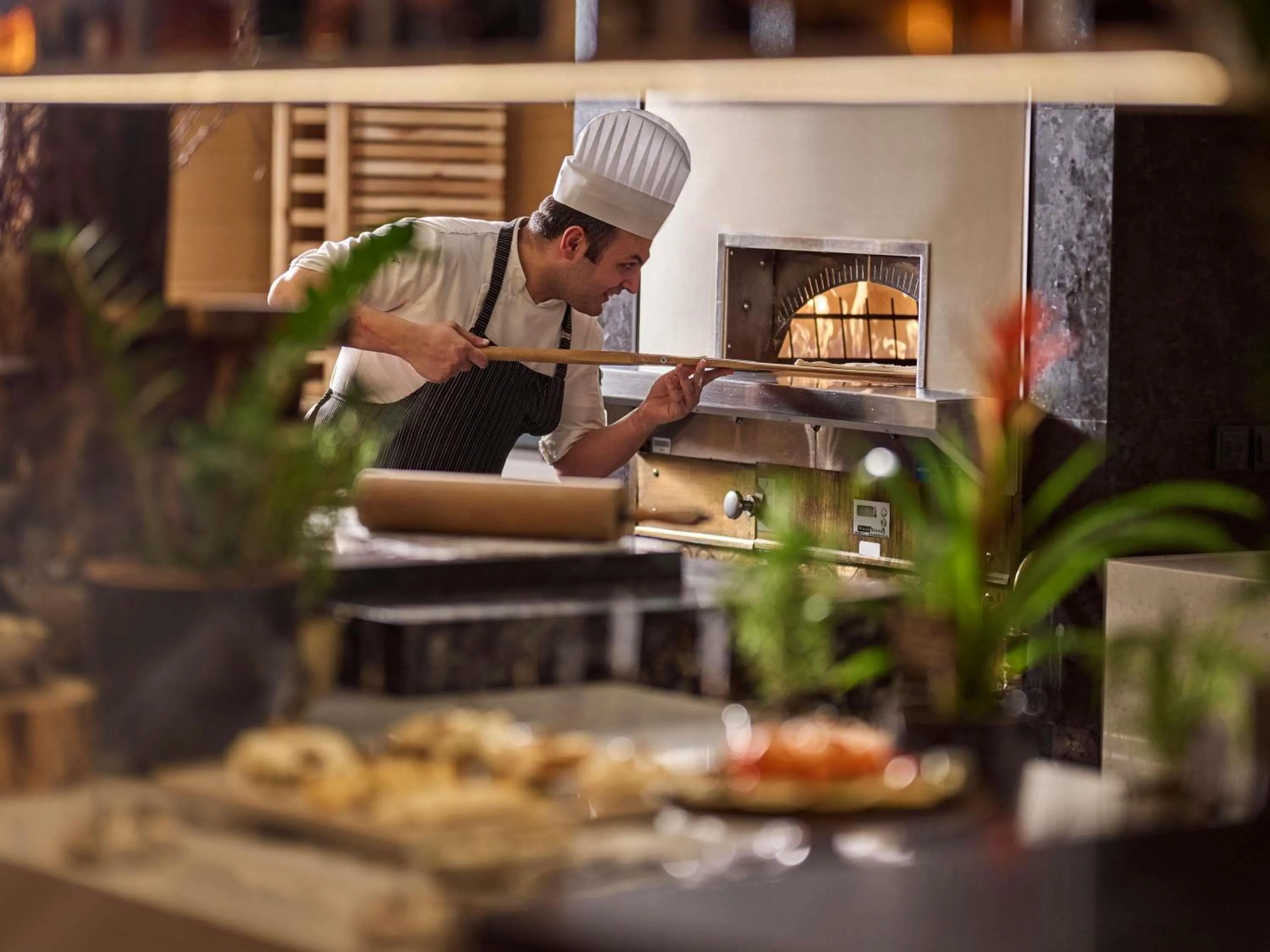 Restaurant/places to eat in Fairmont Quasar Istanbul Hotel