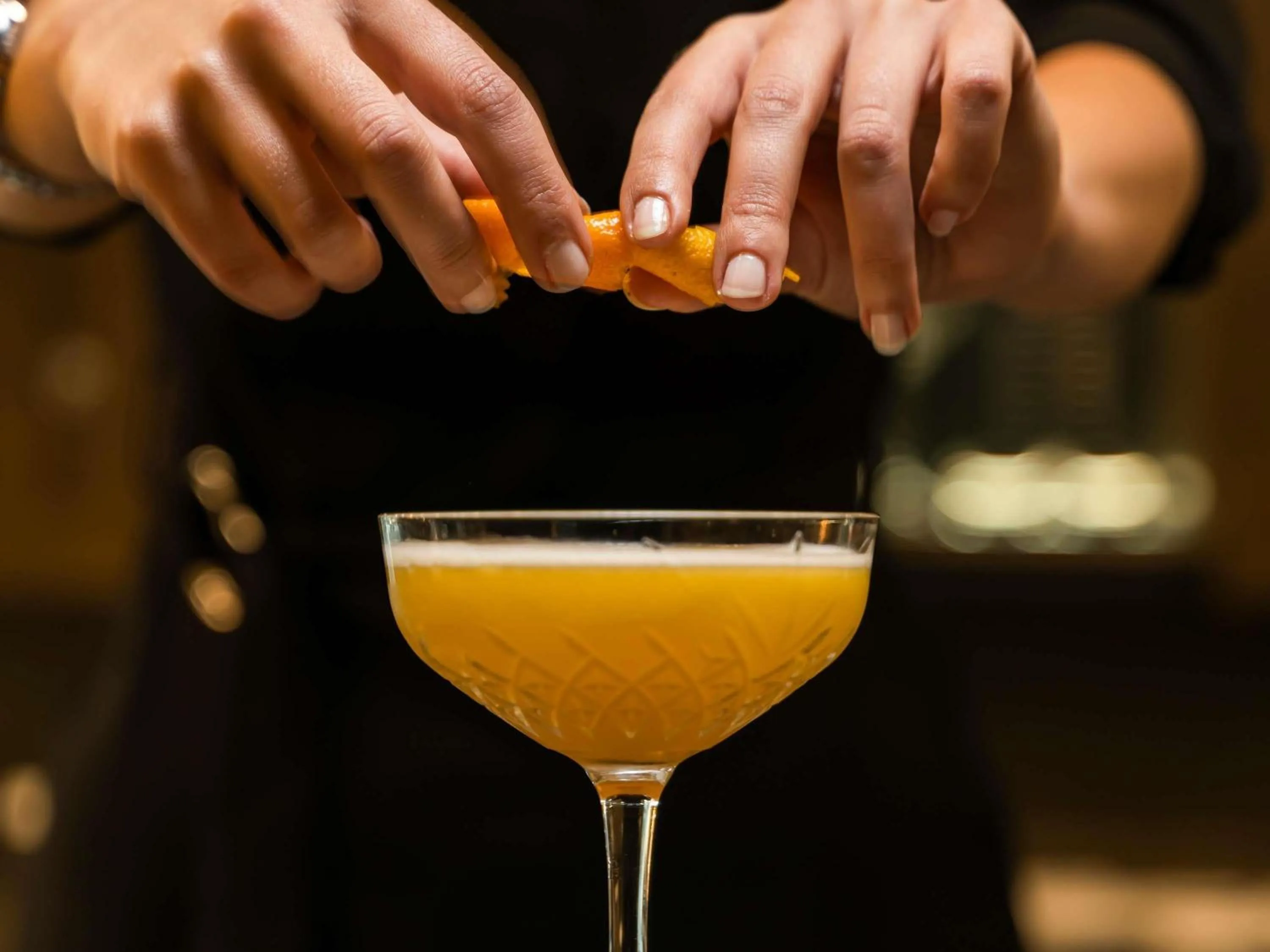 Lounge or bar in Fairmont Quasar Istanbul Hotel