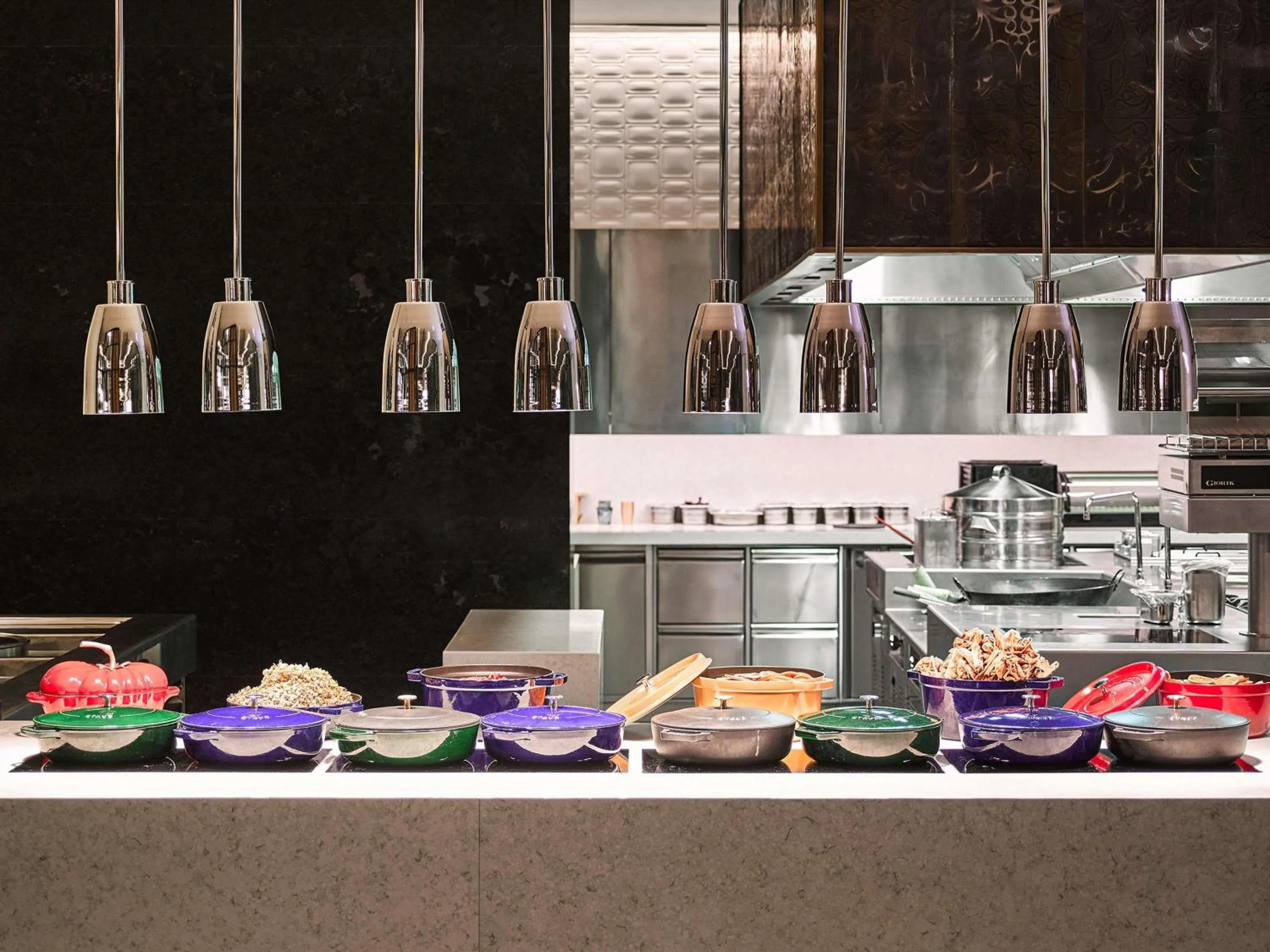 Restaurant/places to eat in Fairmont Quasar Istanbul Hotel