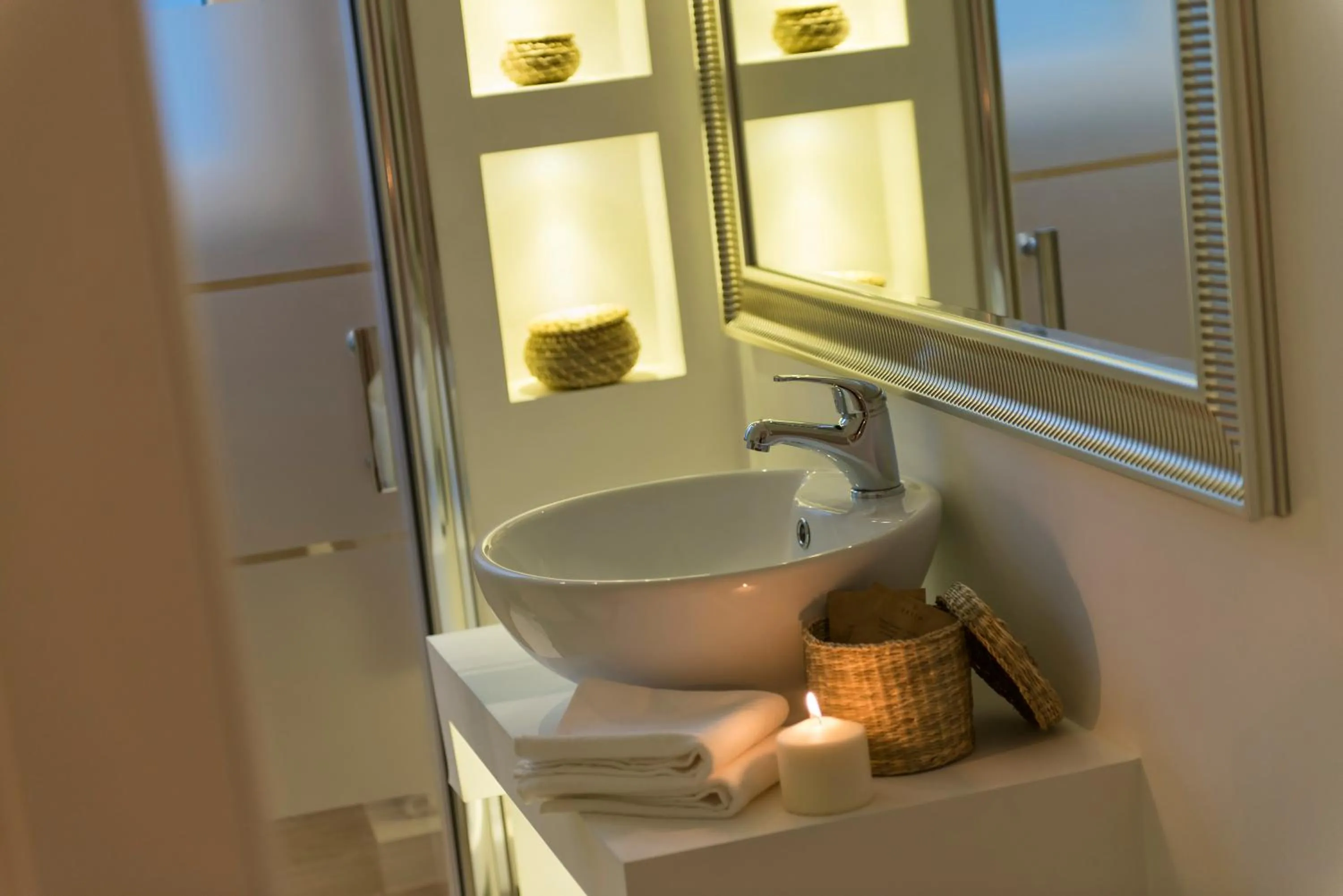 Bathroom in Aruna Suites