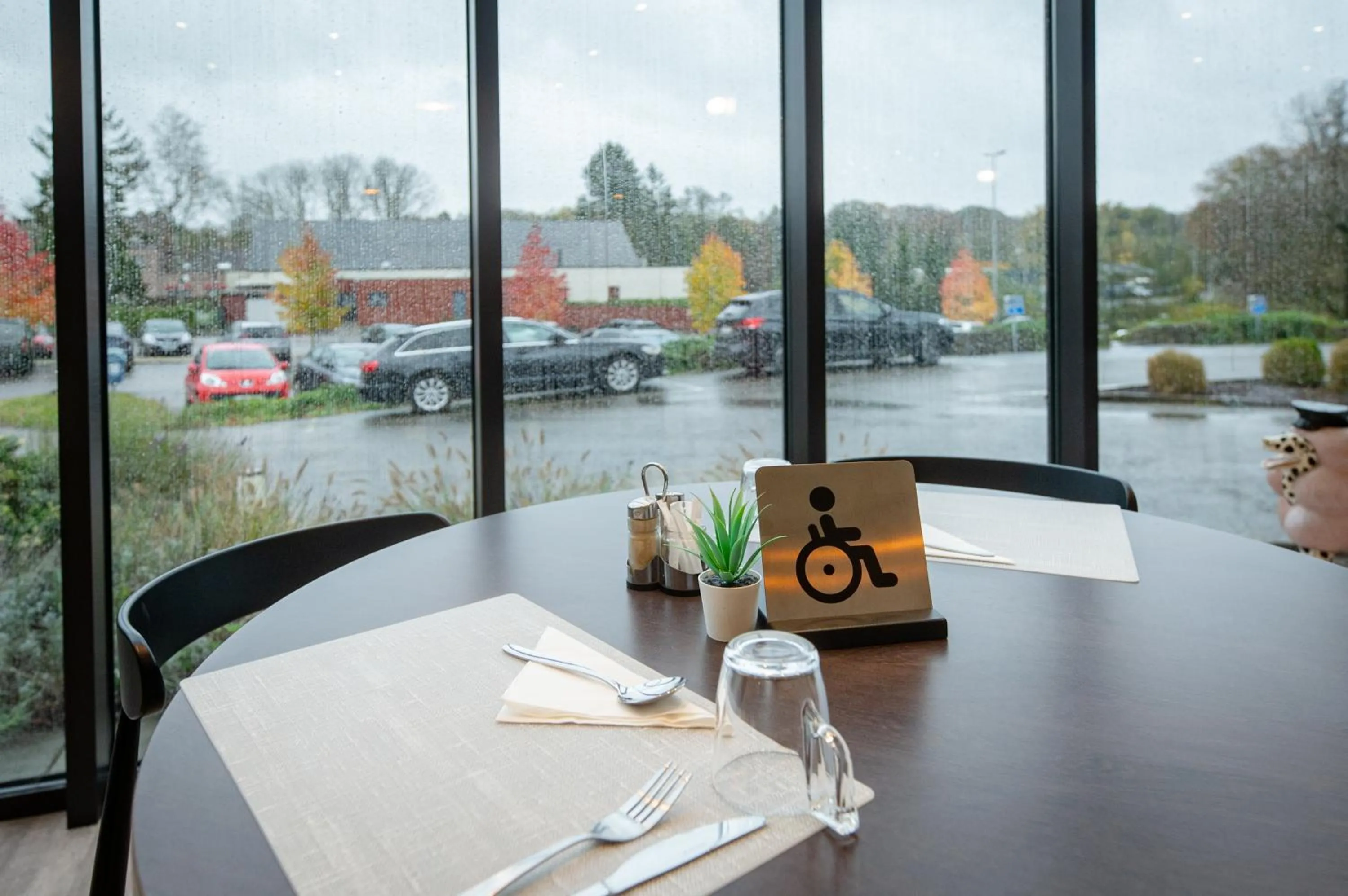 Breakfast in Hotel & Aparthotel Casteau Resort Mons Soignies