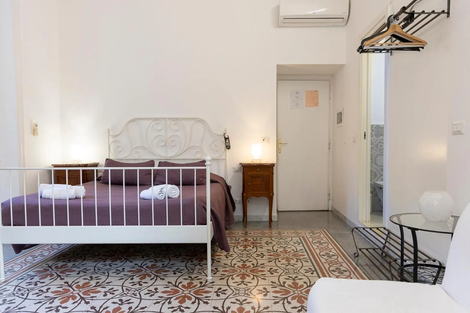 Bedroom, Bed in B&B Domus Aurea