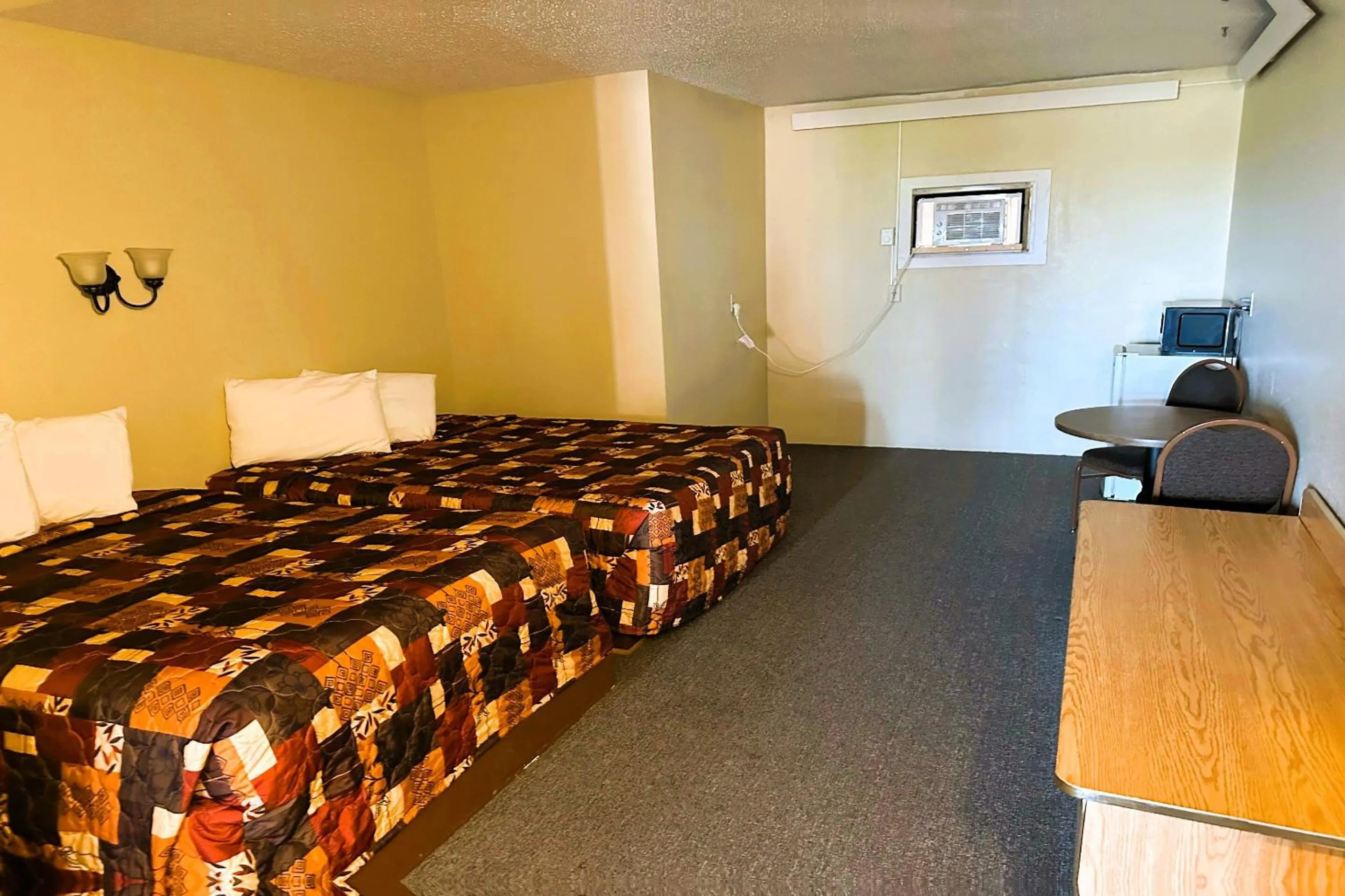 Bedroom, Bed in Love Hotels Kadoka by OYO at Badlands SD