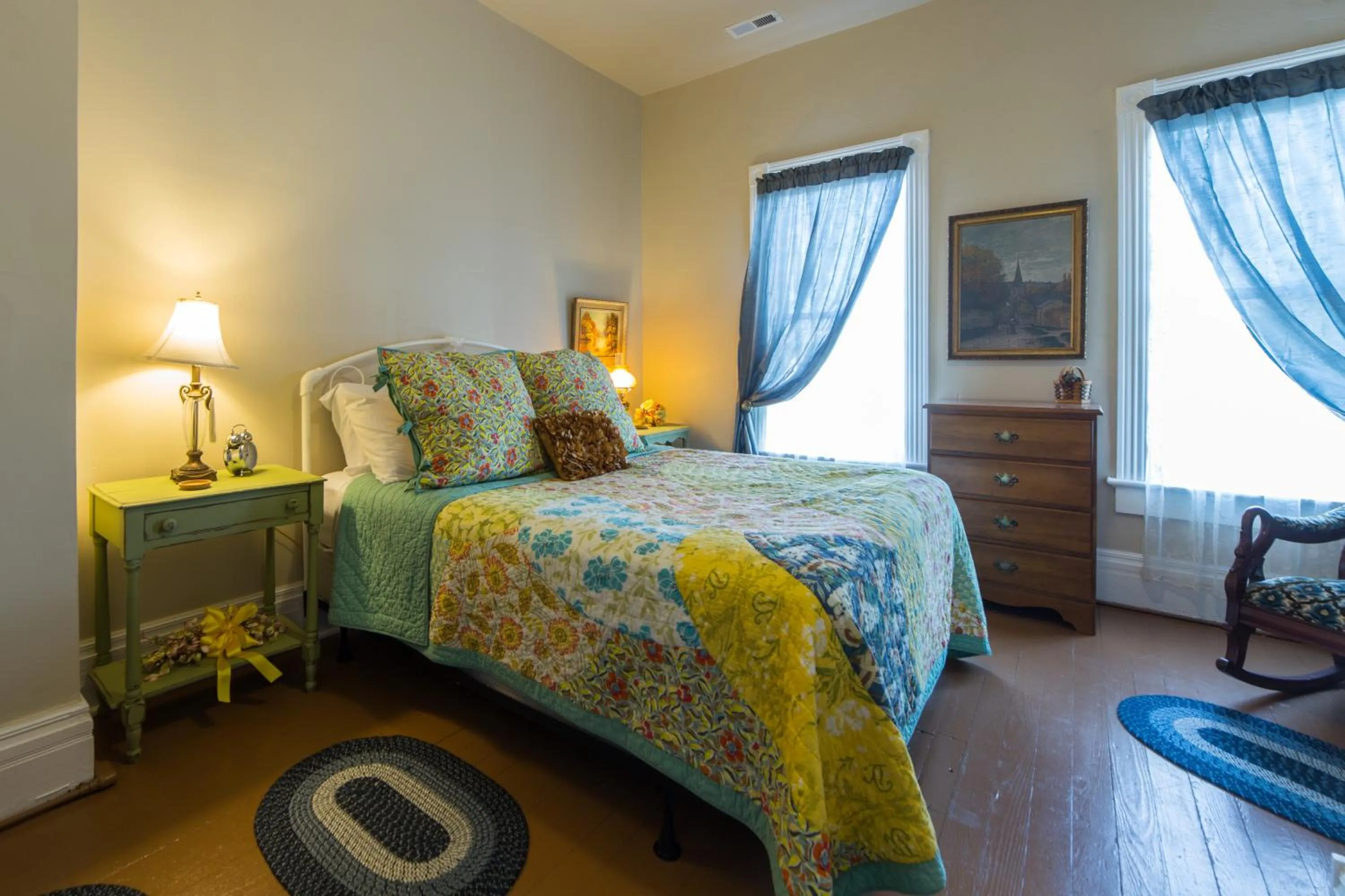 Decorative detail, Bed in Grand Victorian Inn