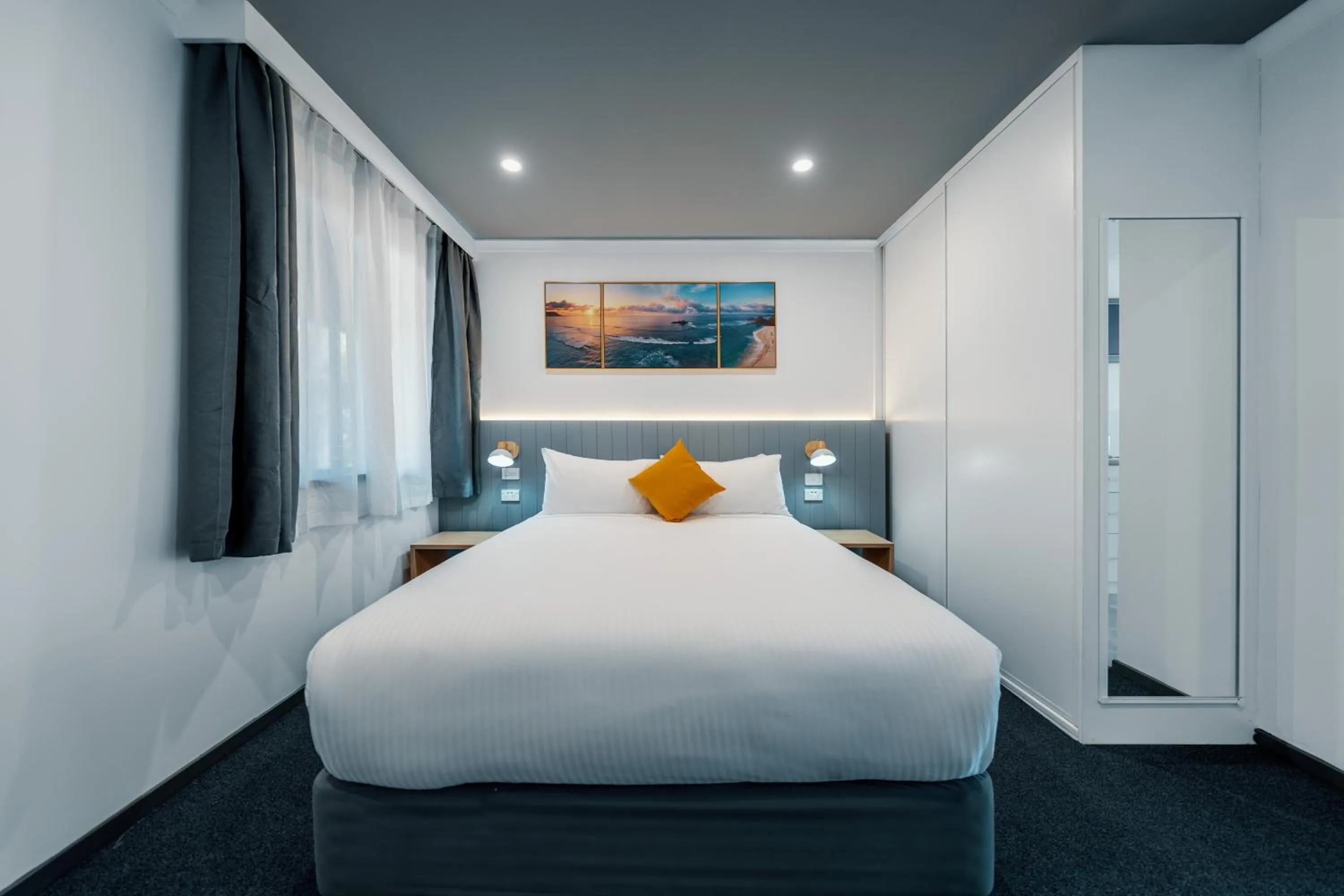 Bed in Mollymook Shores