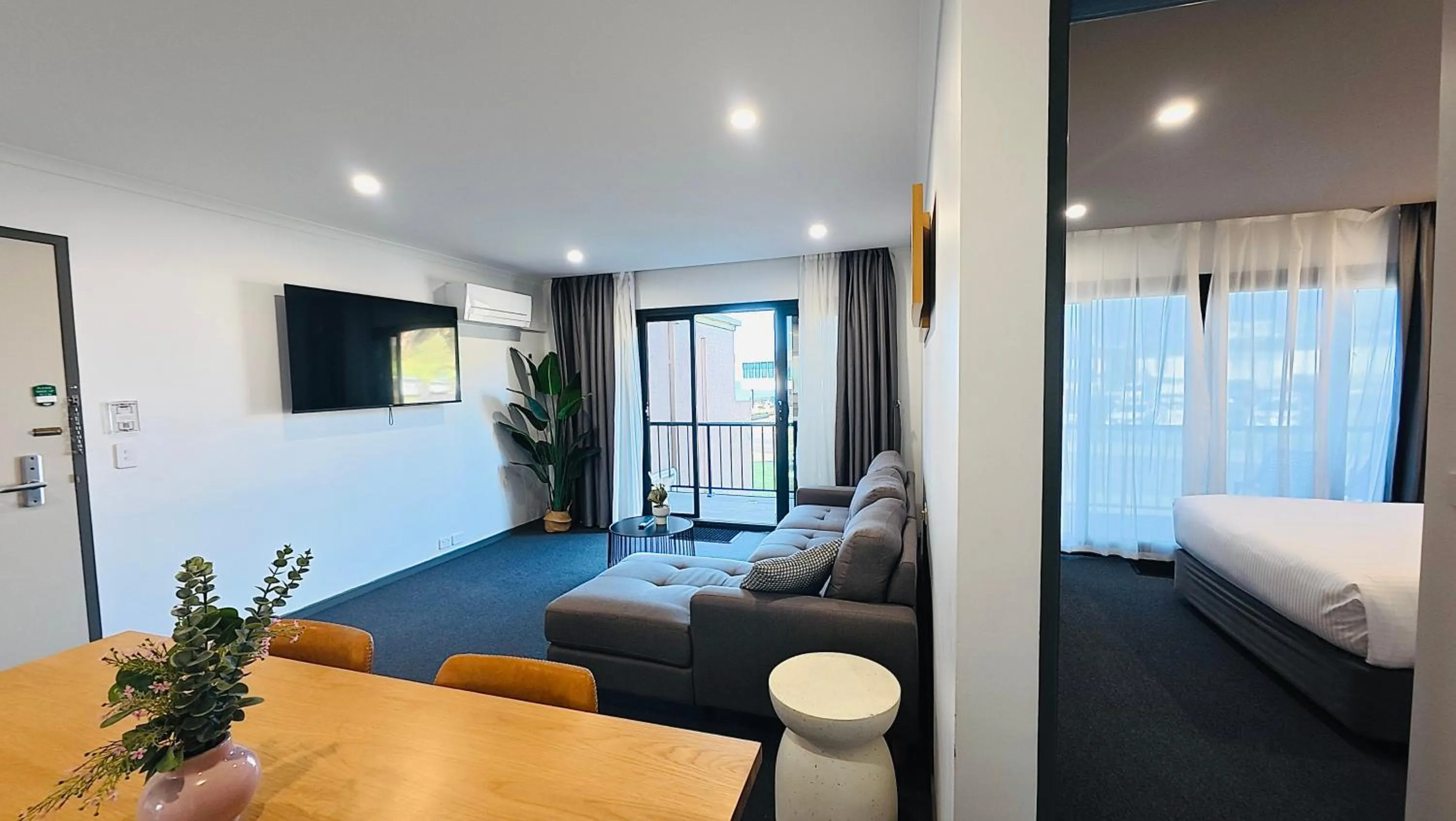 Bed in Mollymook Shores