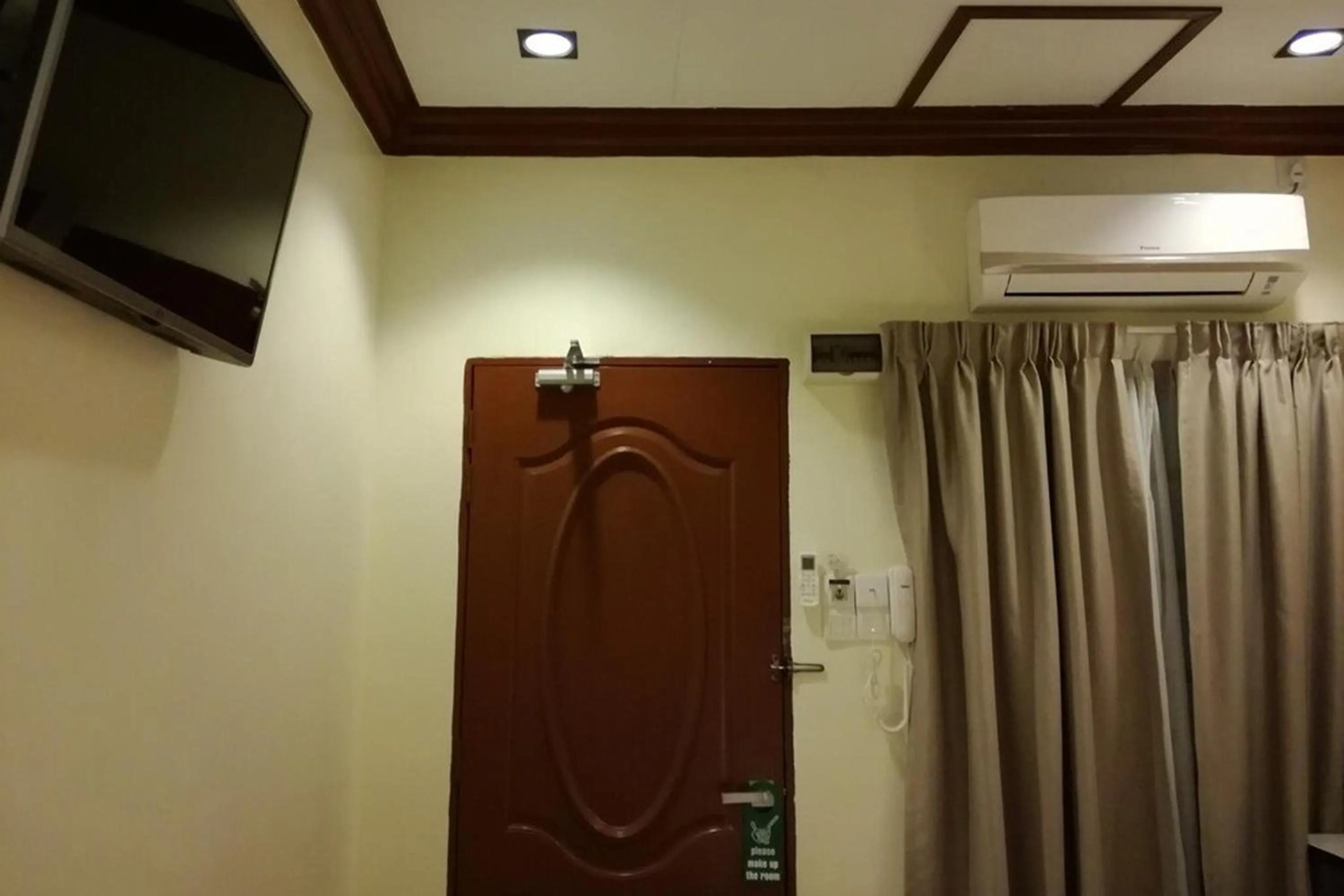 Bedroom in AlSafina Kijal Beach Resort & Restaurant