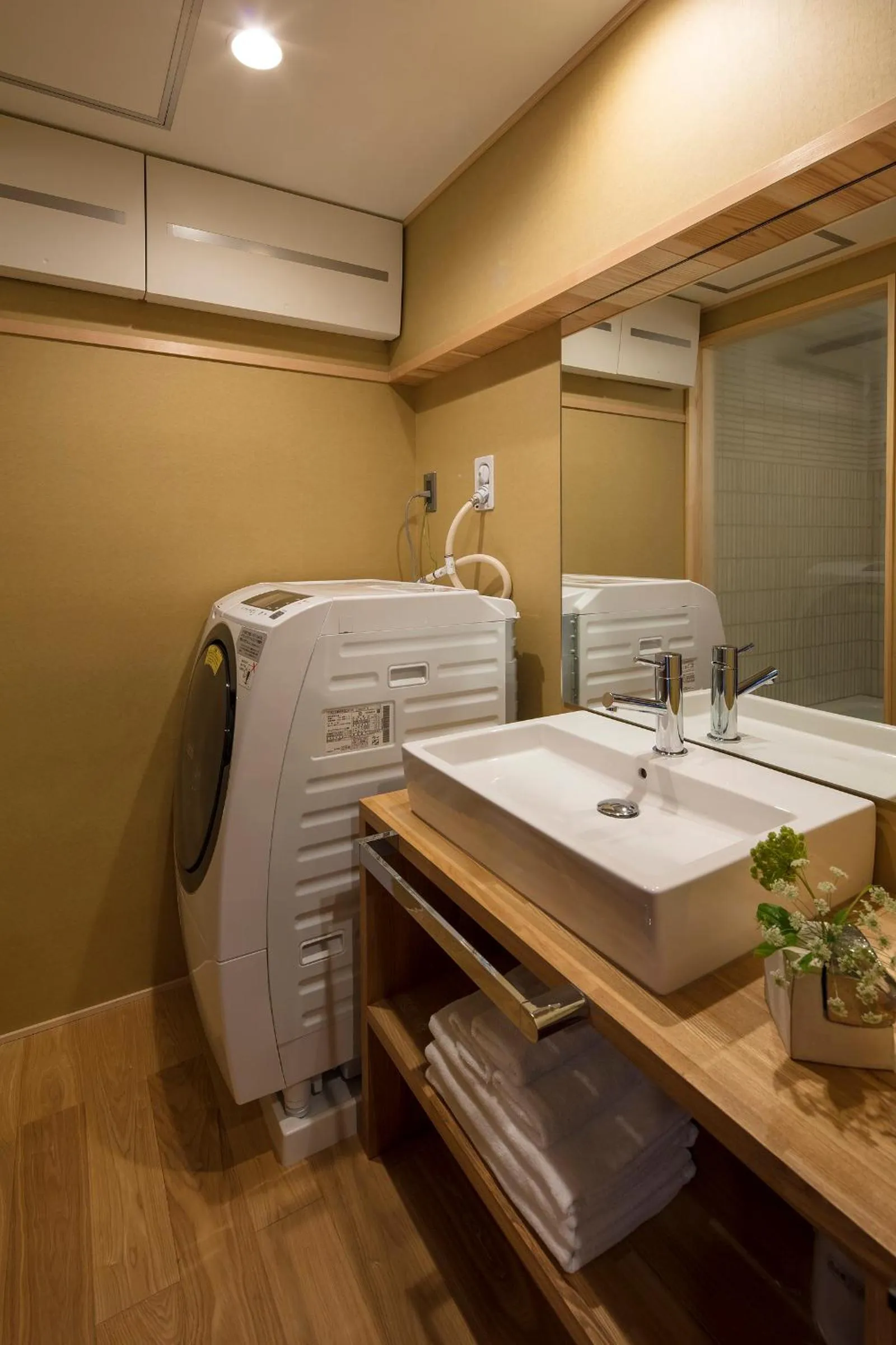 Bathroom in Shimabara Kaiden Machiya House