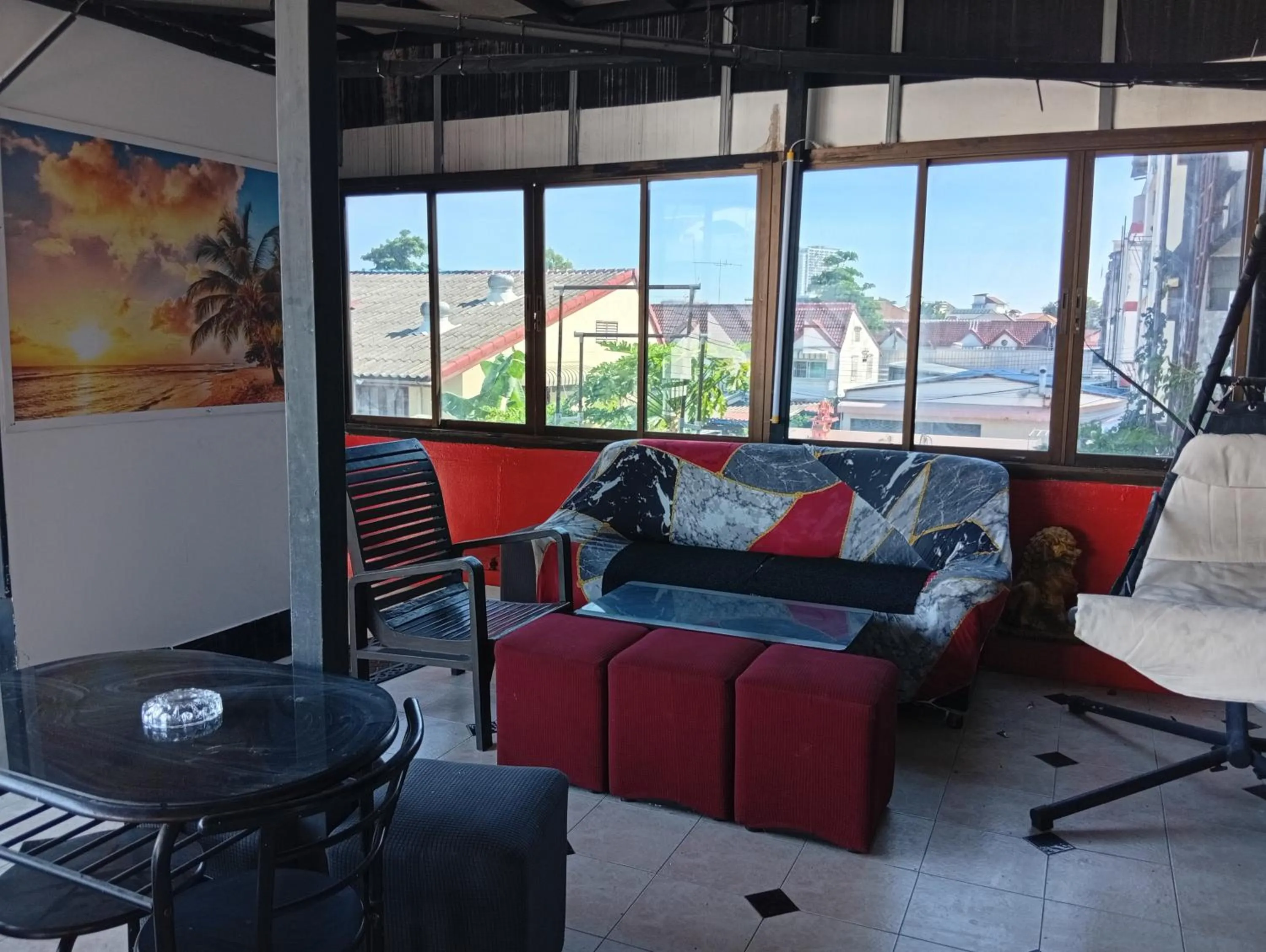 Seating area in BEN & LEK GUESTHOUSE