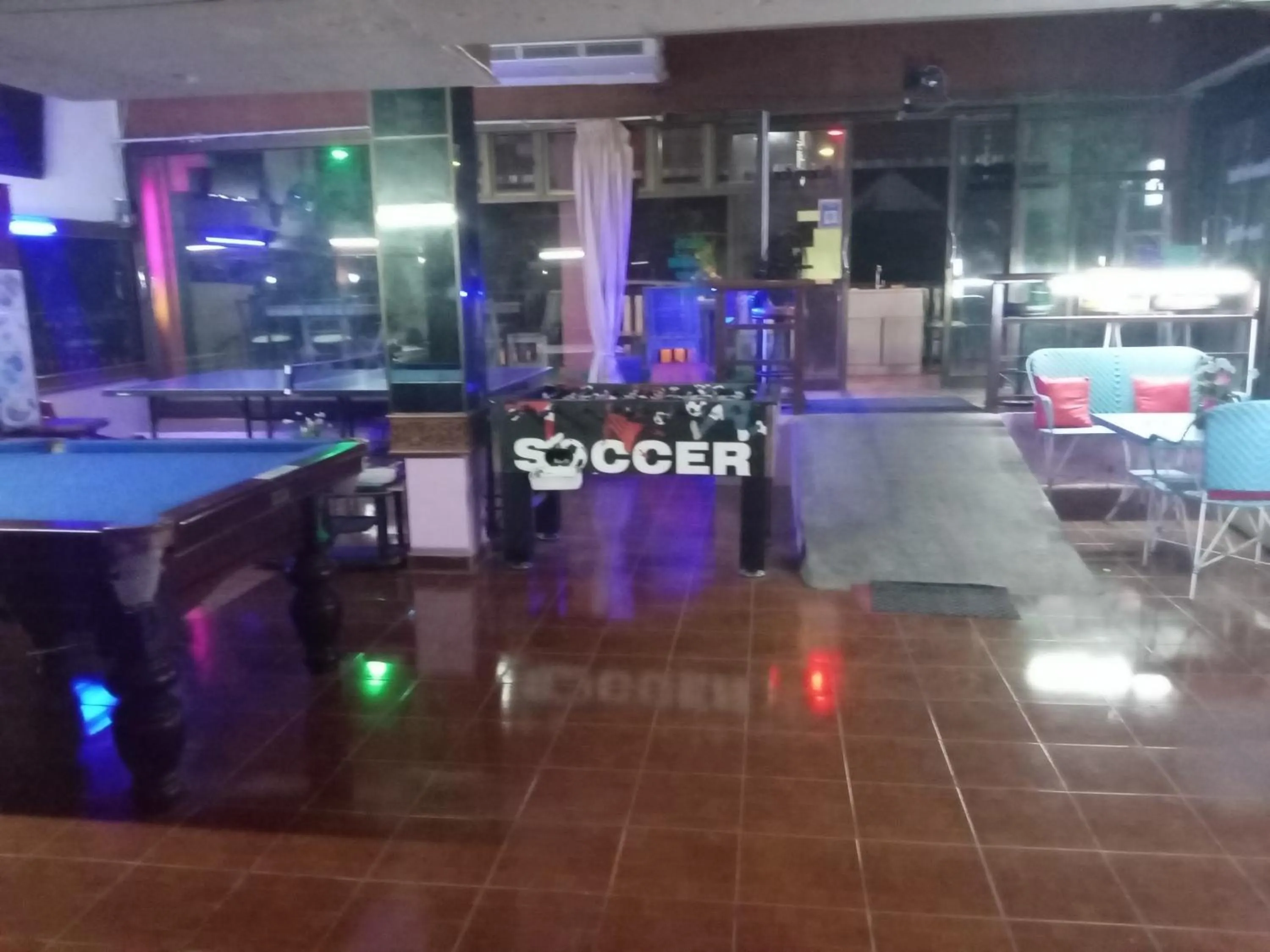 BEN & LEK GUESTHOUSE