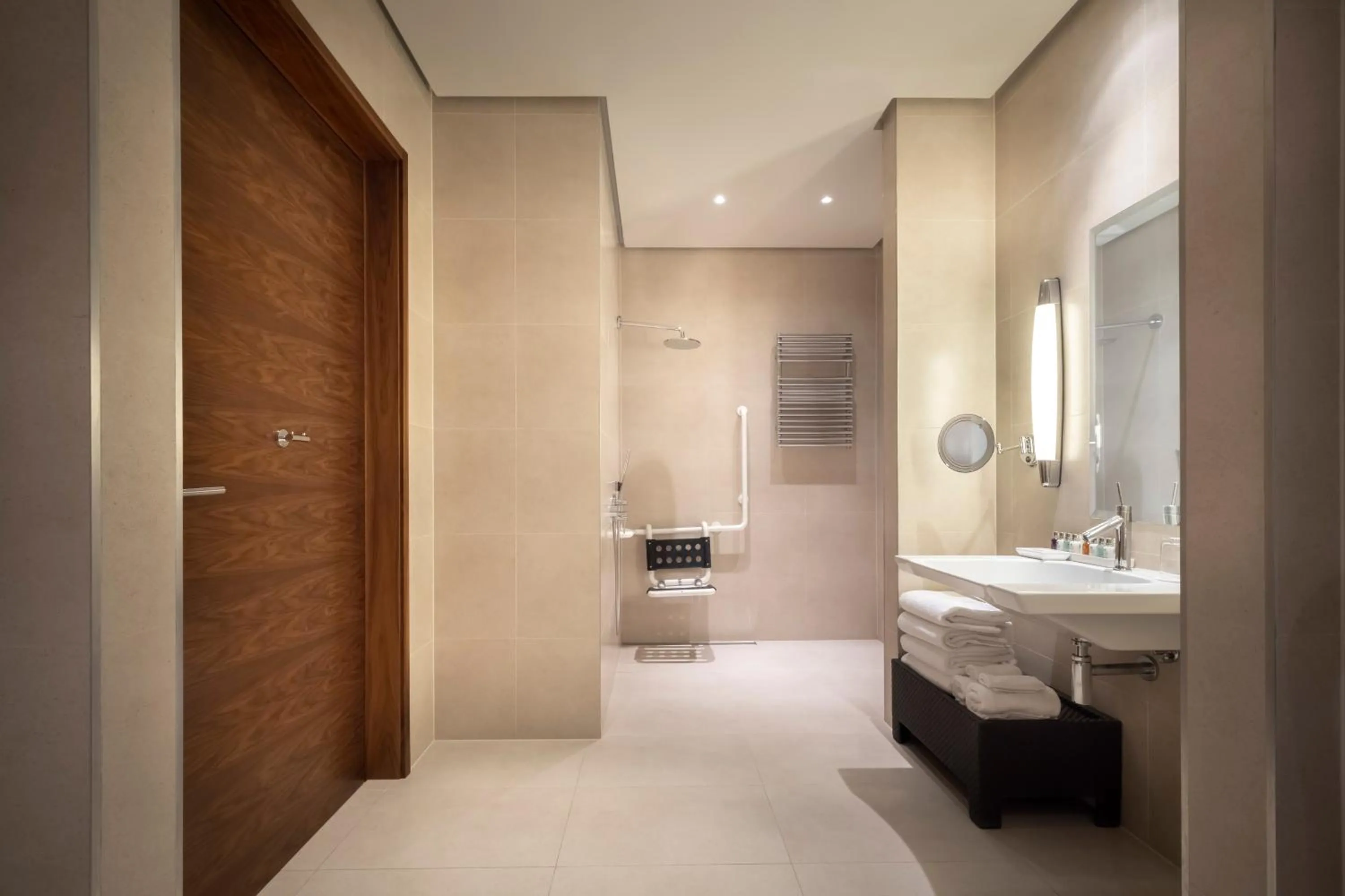 Shower in Monte Mulini Adults Exclusive Hotel by Maistra Collection
