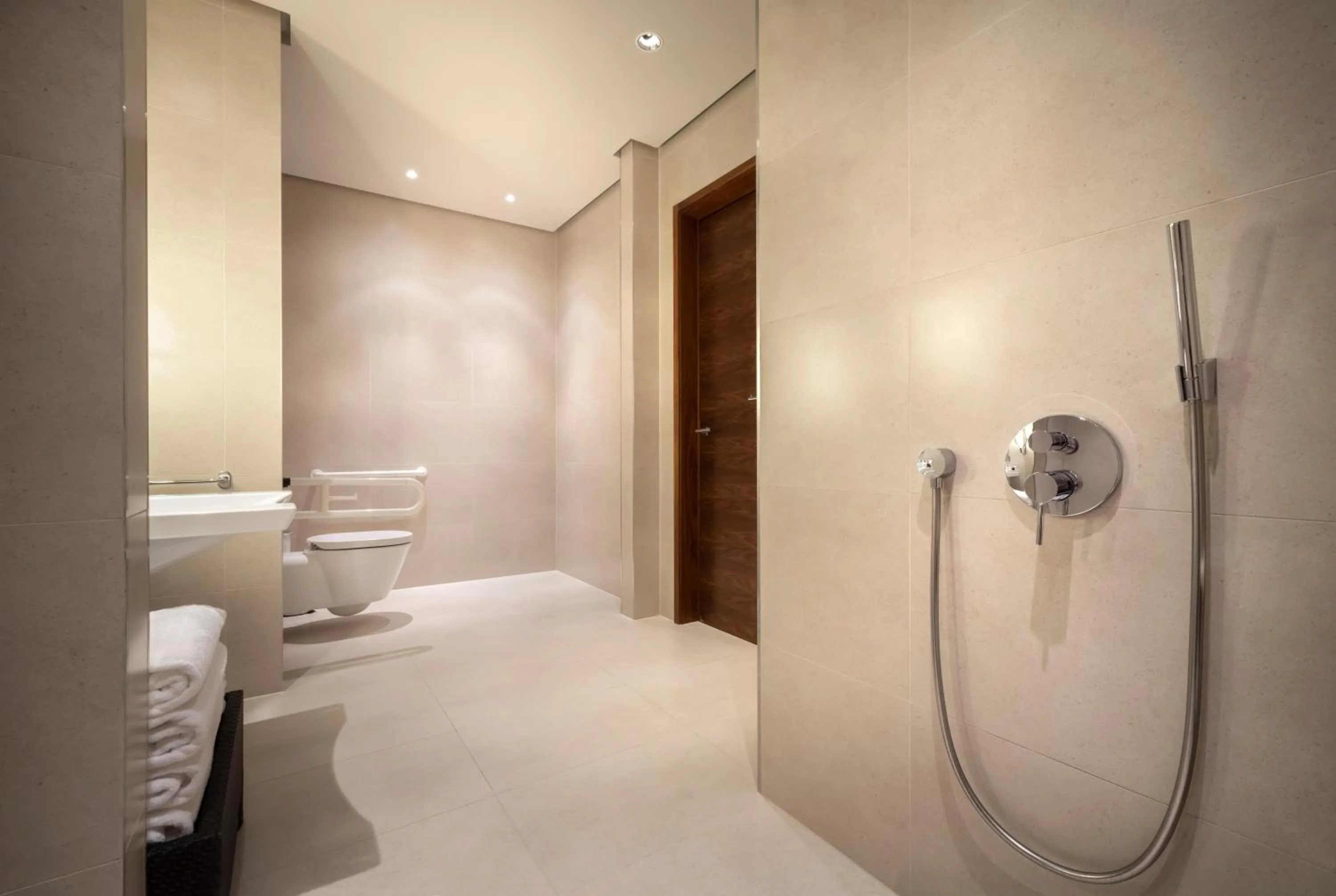 Shower in Monte Mulini Adults Exclusive Hotel by Maistra Collection