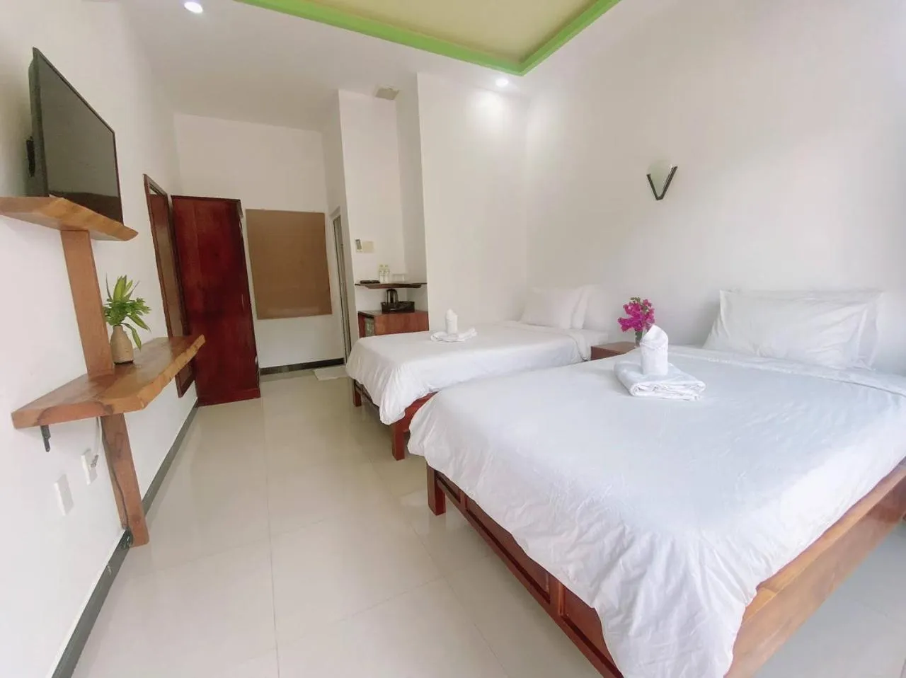 TV and multimedia, Bed in Tuong Vy Boutique Hotel Mui Ne