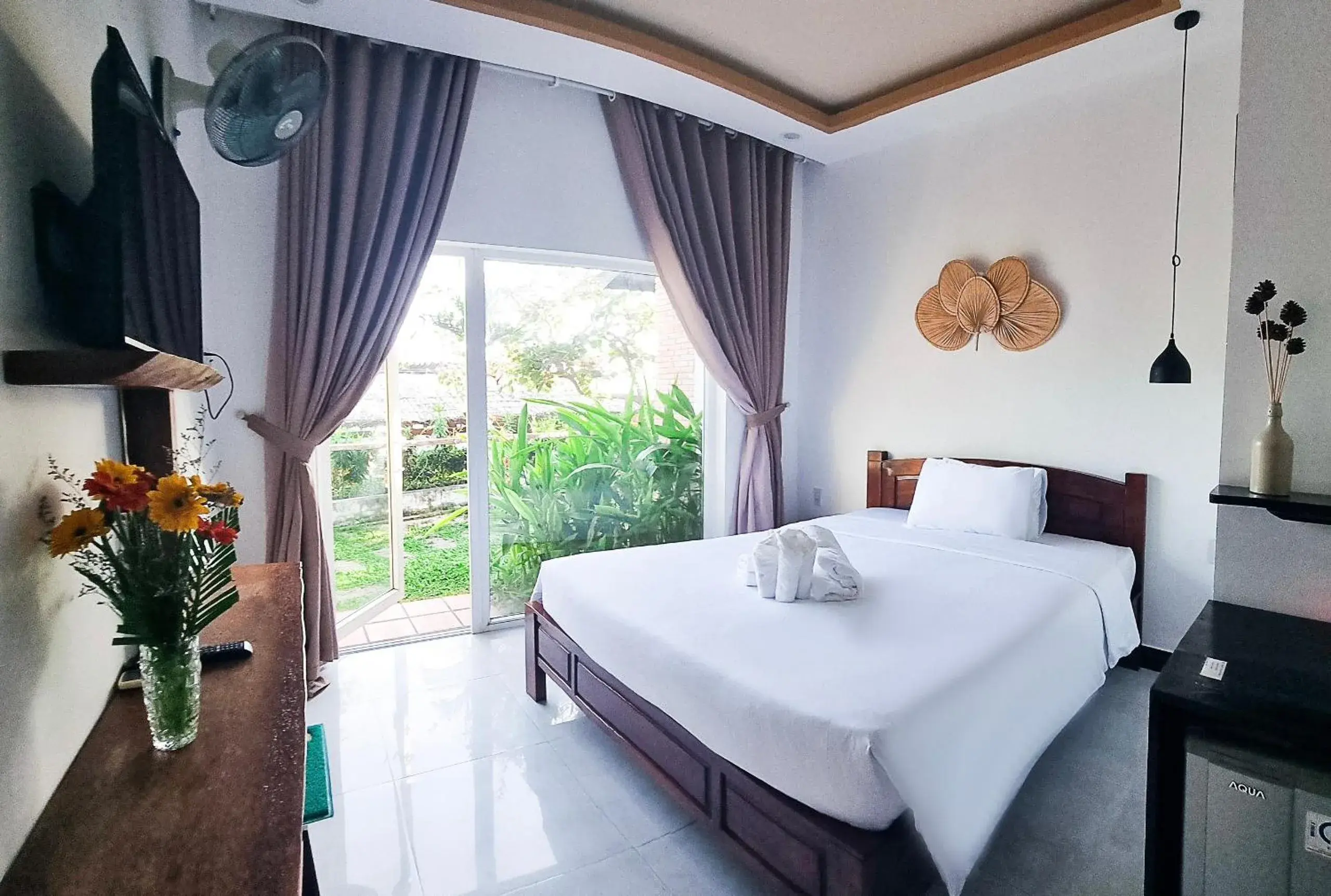 Double Room with Pool View in Tuong Vy Boutique Hotel Mui Ne Double Room with Pool View in Tuong Vy Boutique Hotel Mui Ne